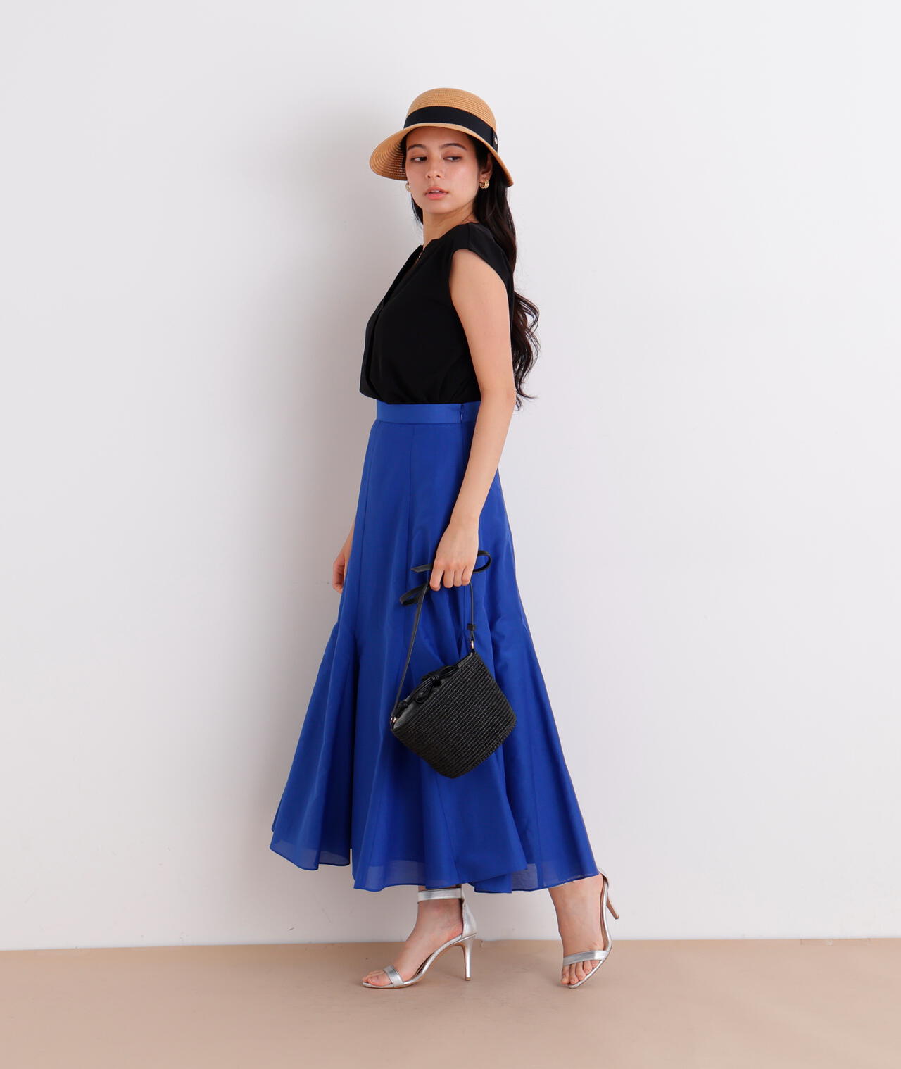 167cm B:82 W: 62H:88 着用サイズ:38