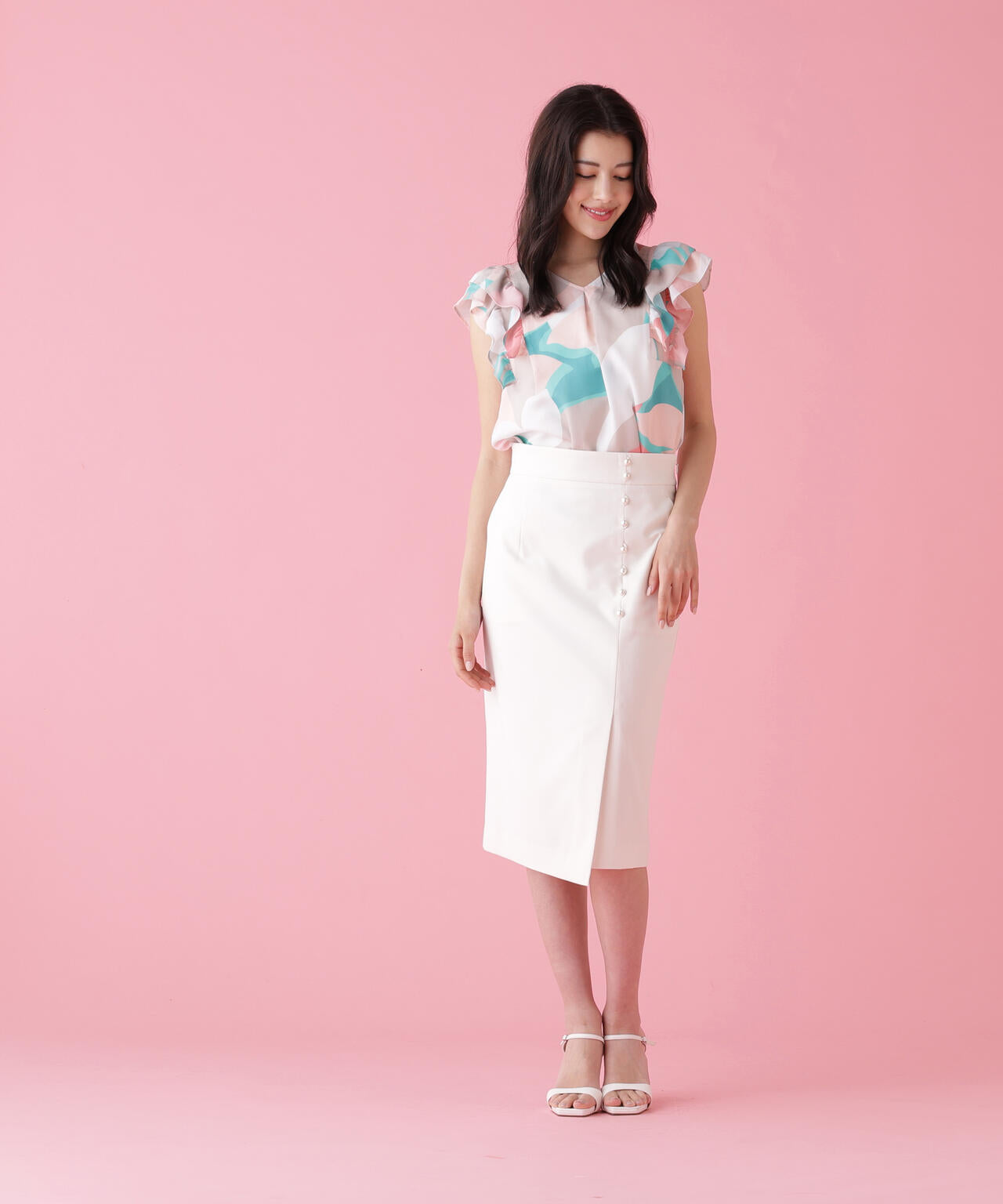 170cm B:76 W:60 H:84 着用サイズ:38