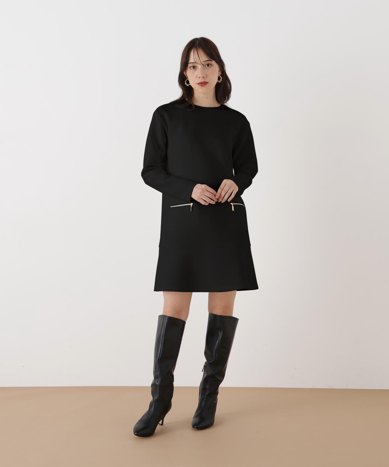 ダンボールニットミニワンピース