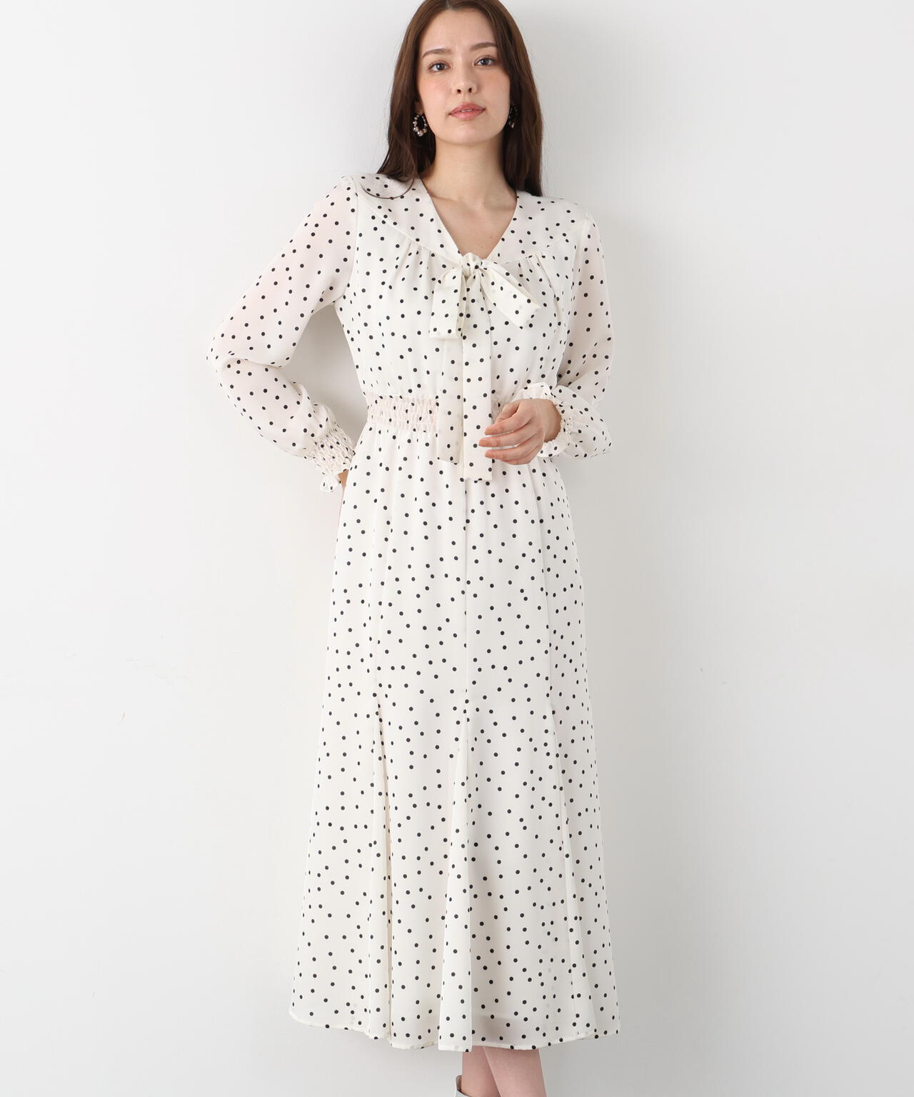 ドットプリントリボンワンピース