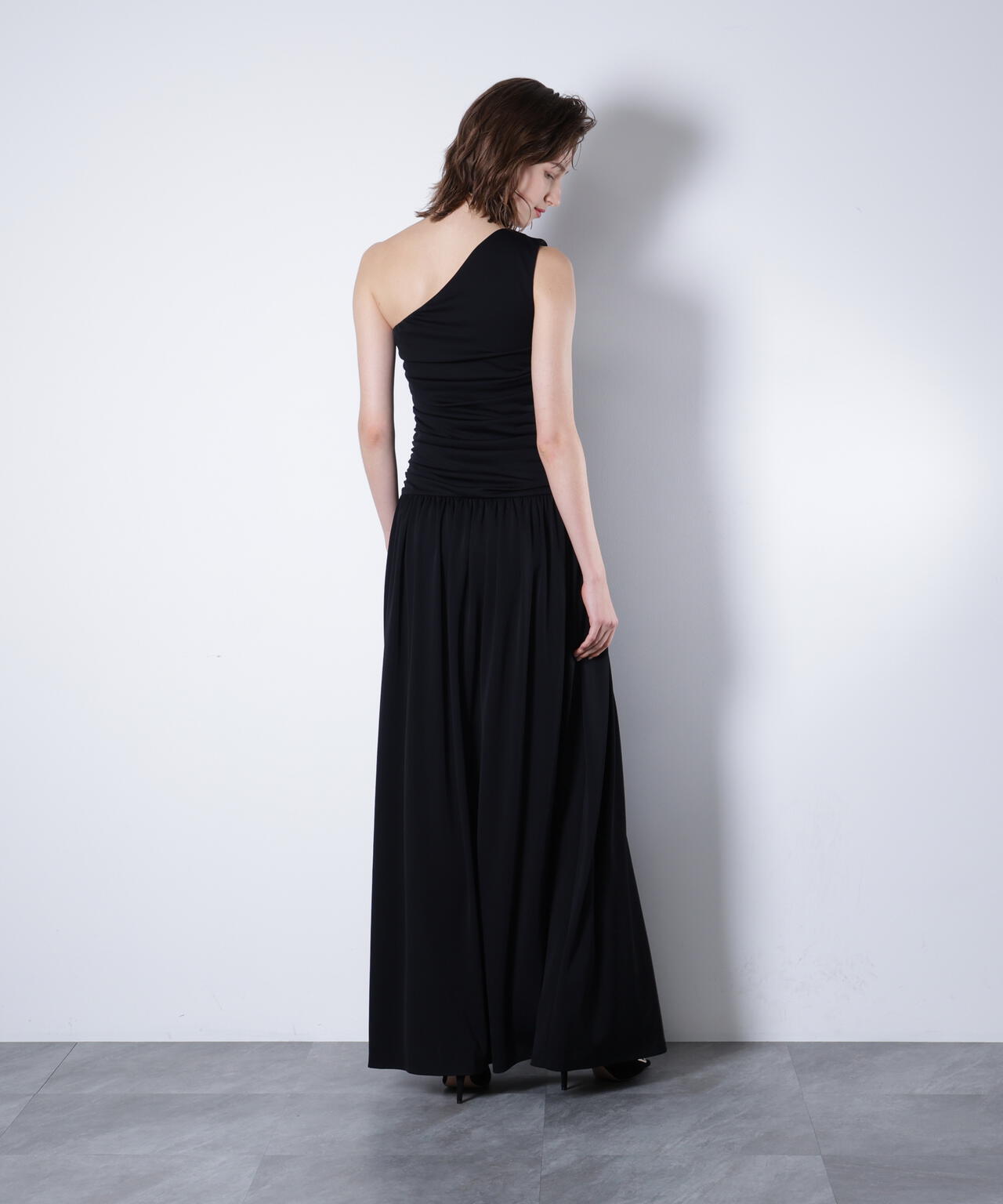 ワンショルダーシャーリングドレス_