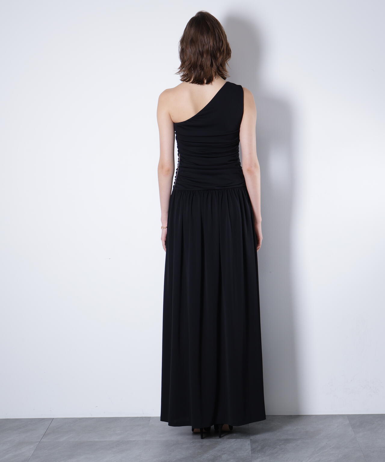 ワンショルダーシャーリングドレス_