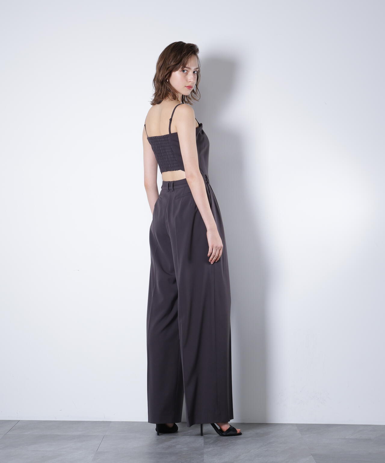 H 177cm B 76cm W 61cm H 89cm 着用サイズ:38