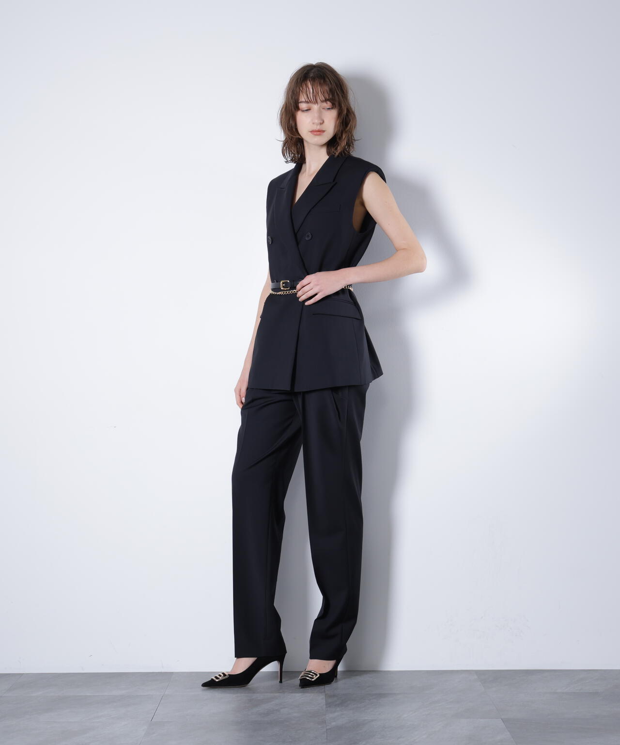 H 177cm B 76cm W 61cm H 89cm 着用サイズ:38