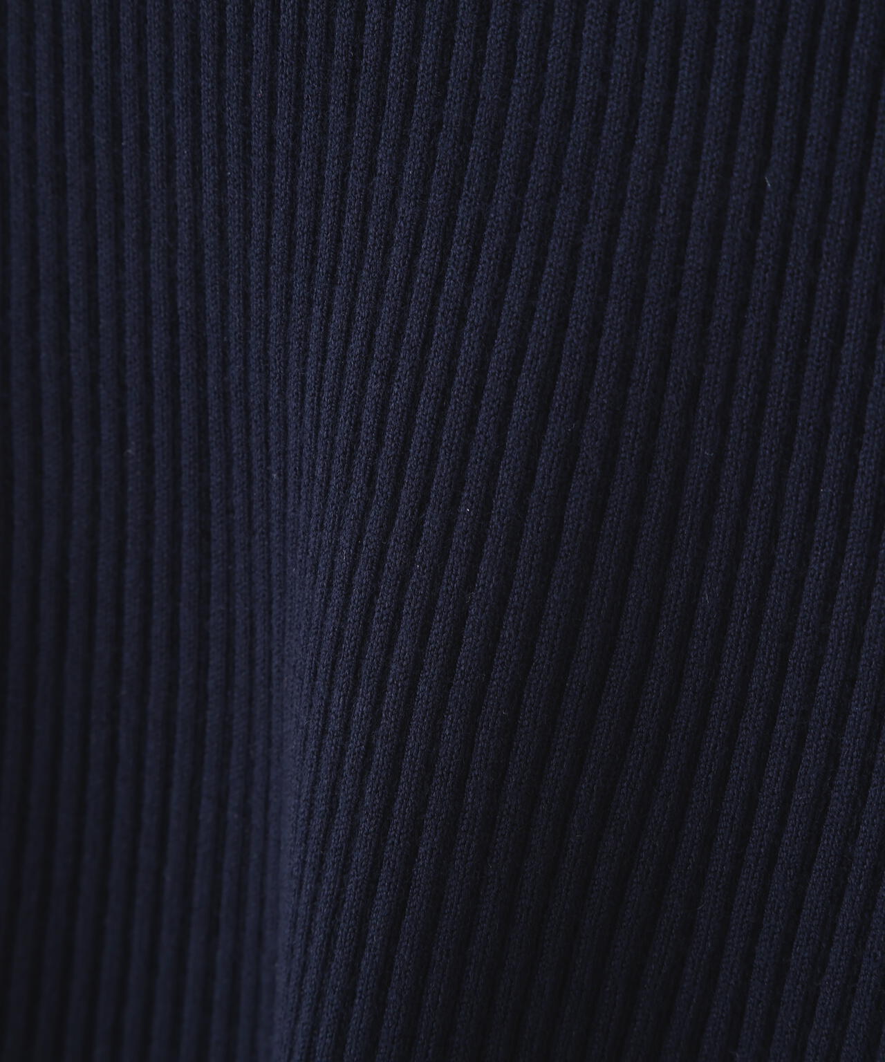 アシンメトリーネックニットプルオーバー