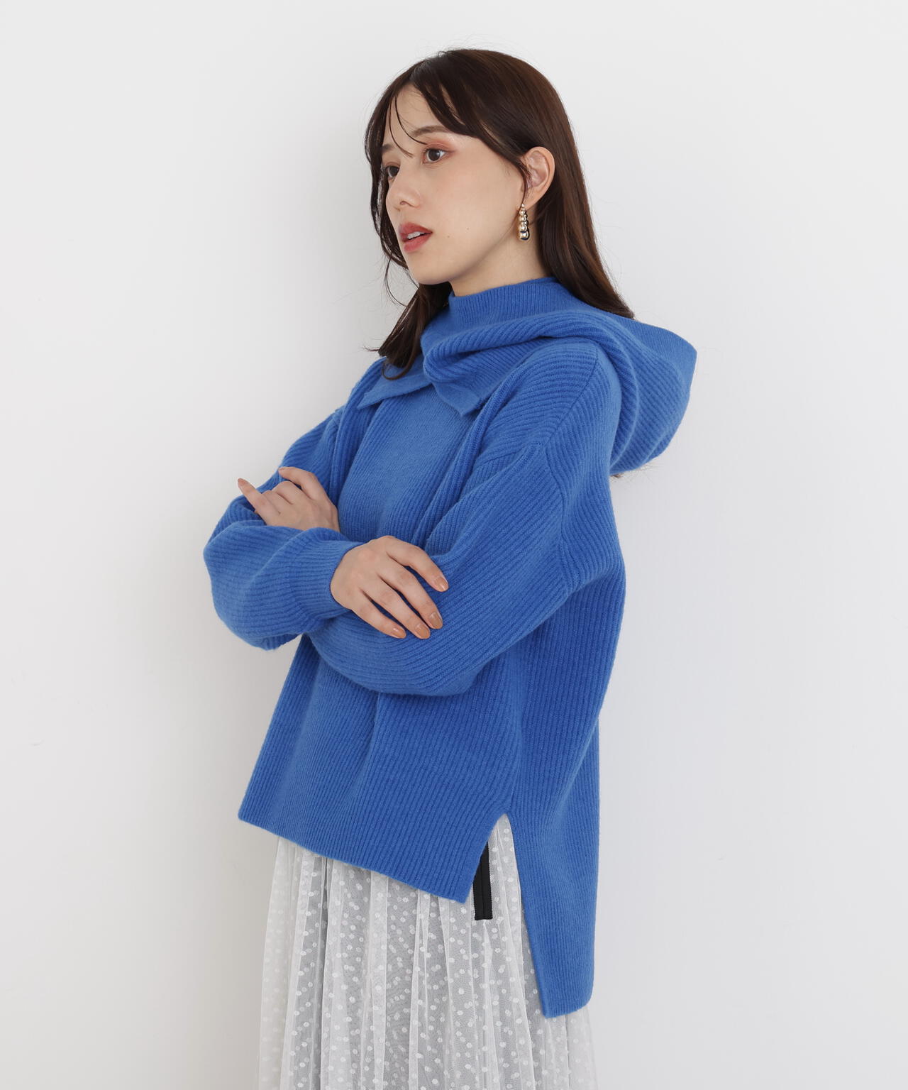 フードスヌード付きニットプルオーバー