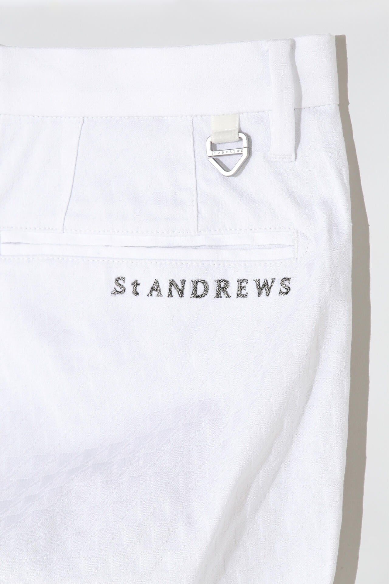 4ceb63f5-d72f-57a9-9ec4-c600fcf3414a_Image