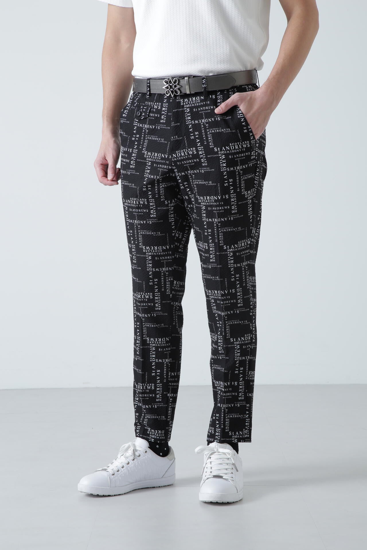 ランダムロゴプリントパンツ (MENS)
