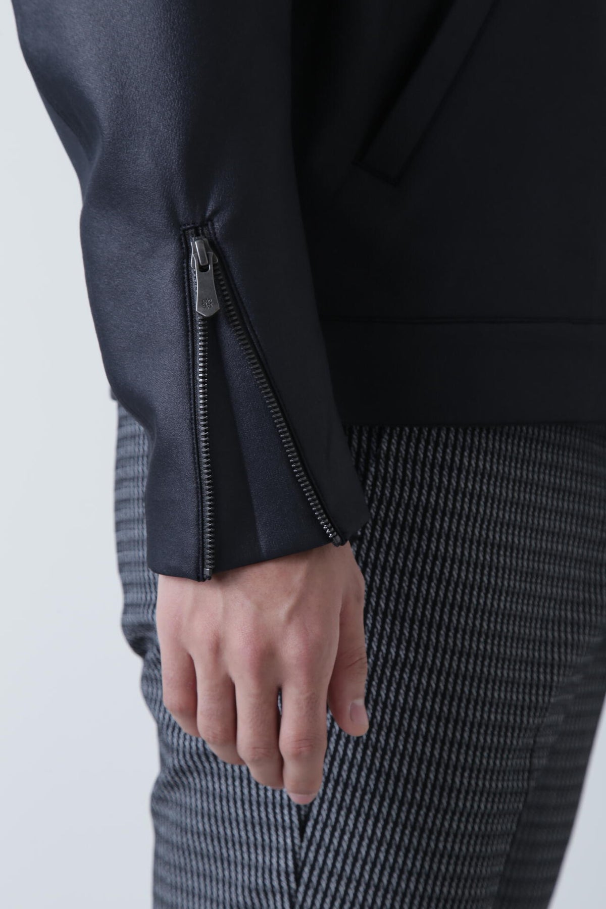 ダンボールニットハードチンツブルゾン (MENS)