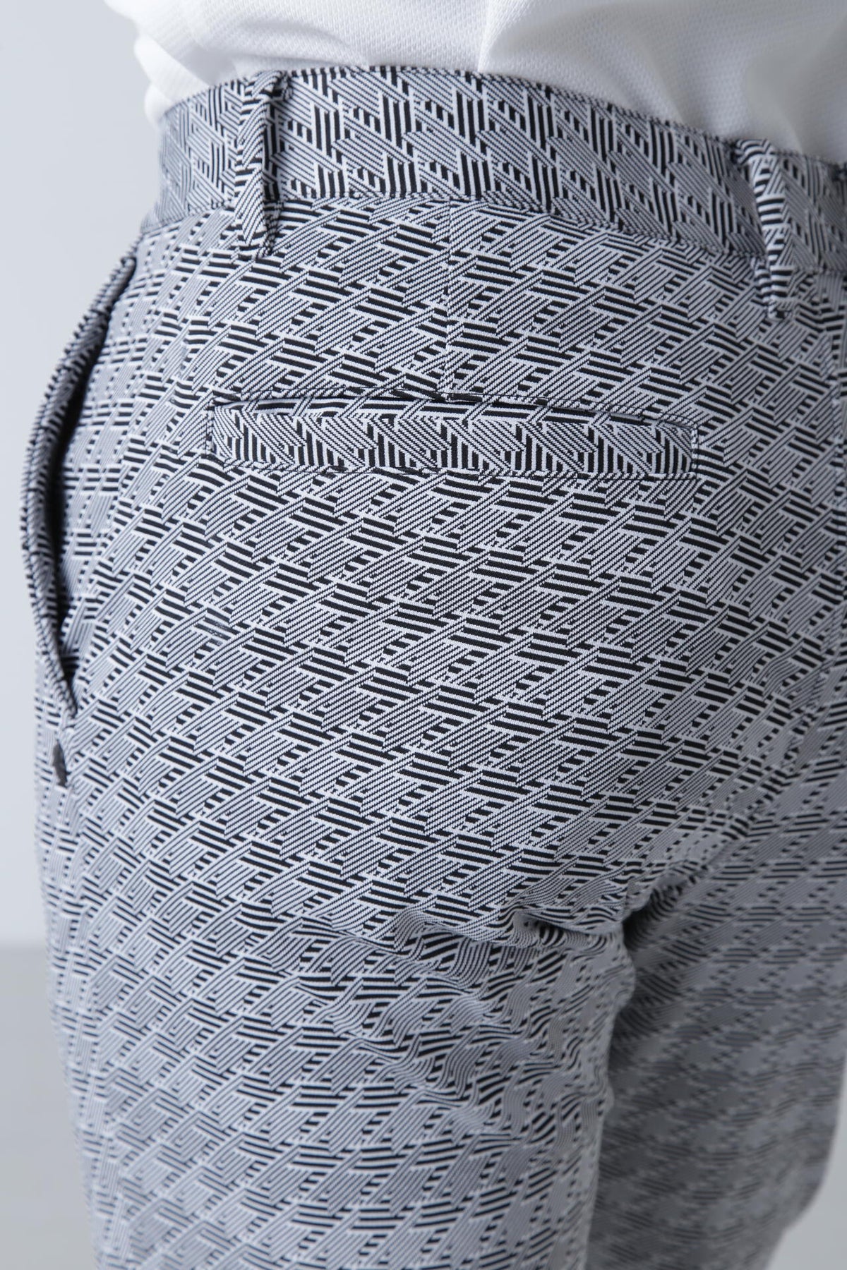ジオメトリックジャガードパンツ (MENS)