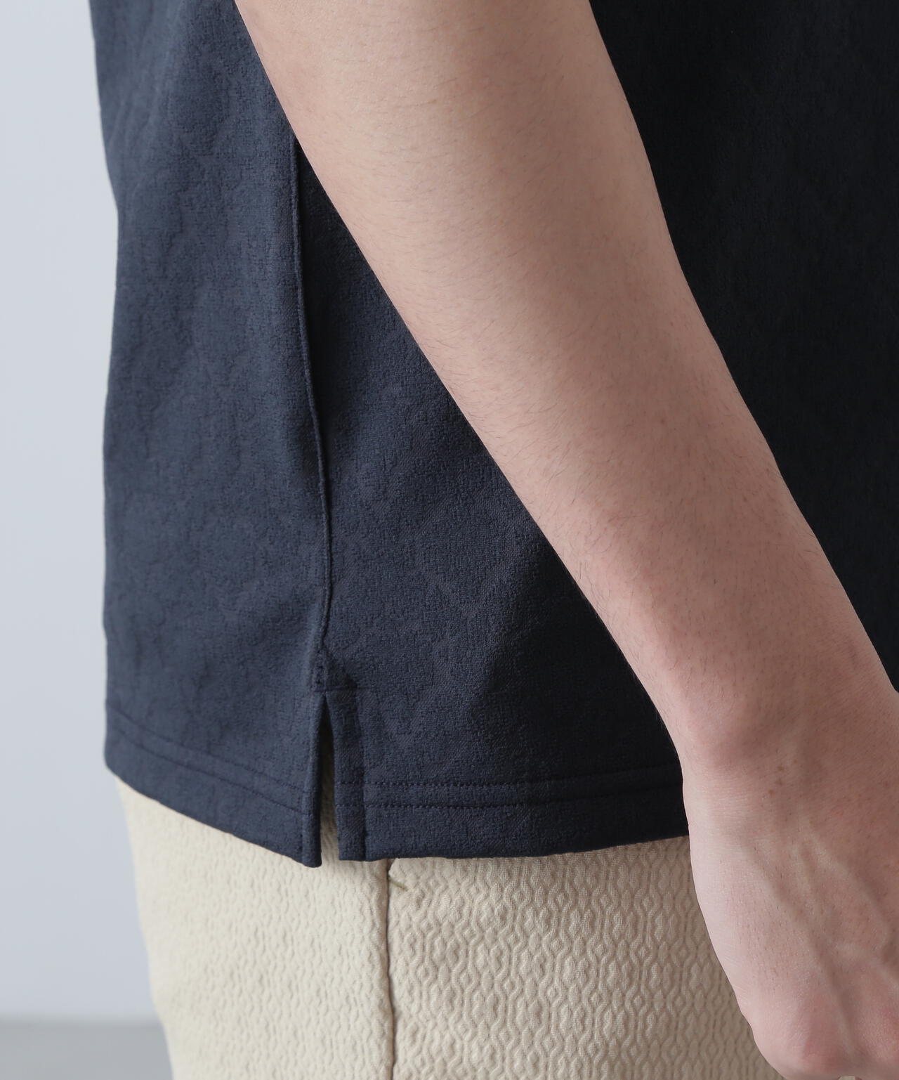 レトロアラベスク柄ジャガード半袖シャツ (MENS)