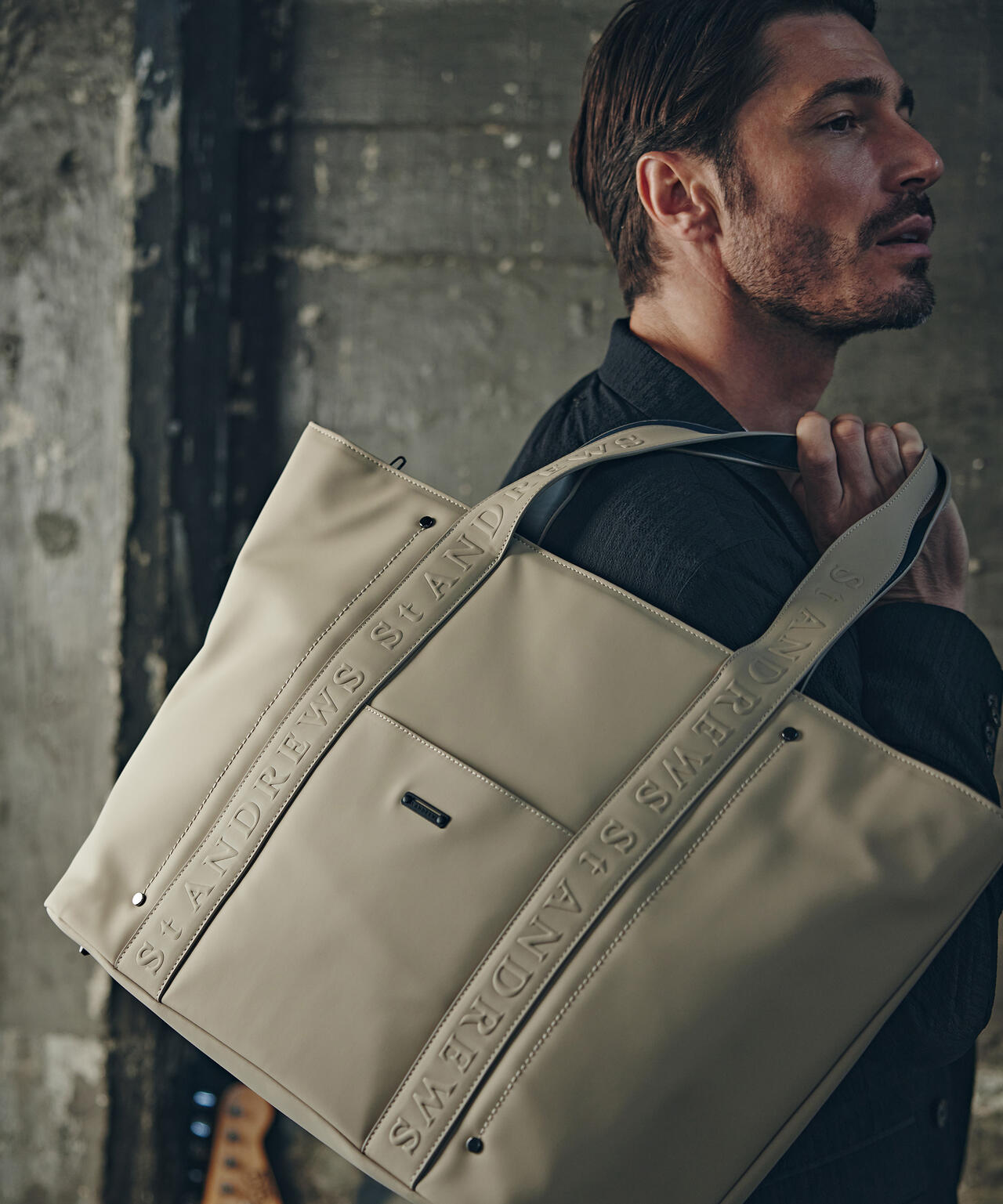 合皮エンボストートバッグ (UNISEX)