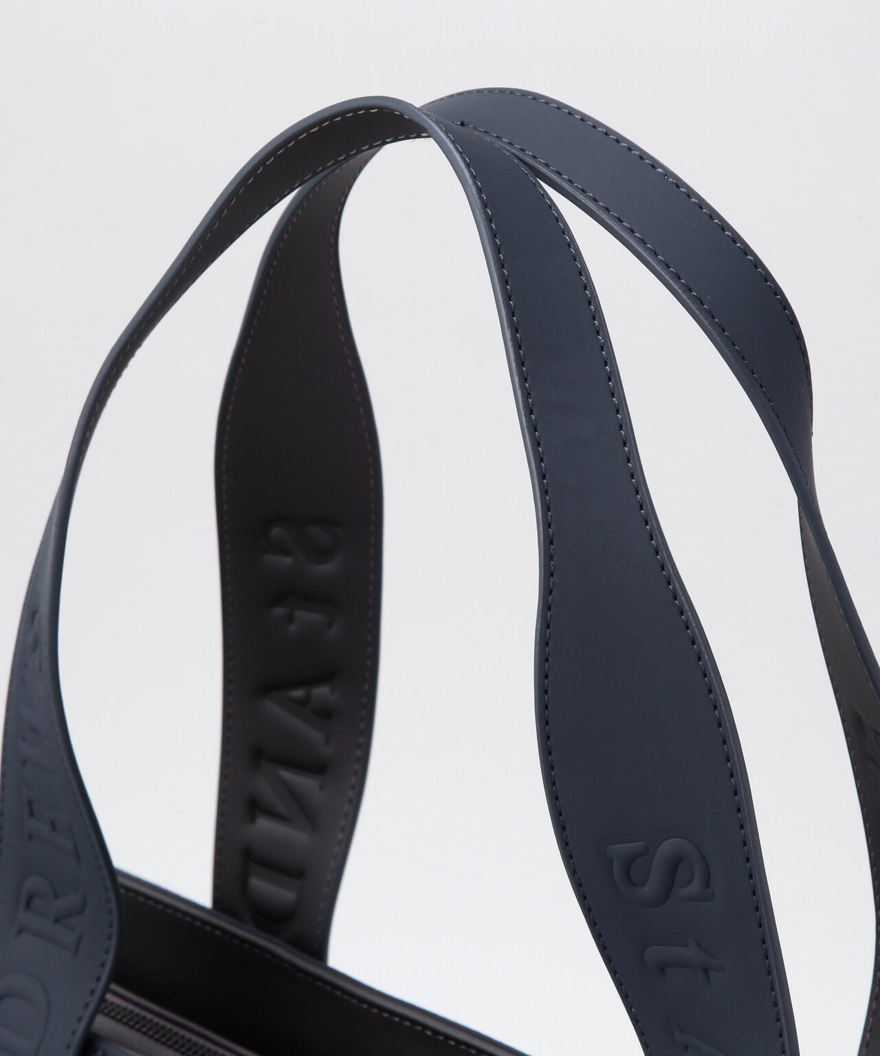 合皮エンボストートバッグ (UNISEX)