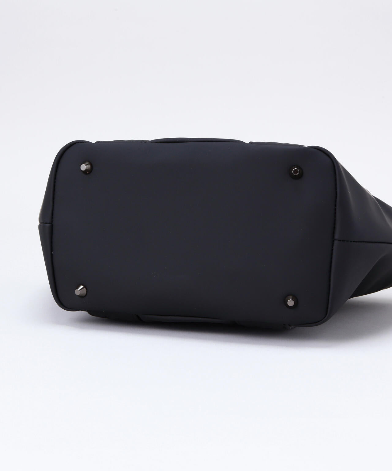 合皮エンボスカートバッグ (UNISEX)