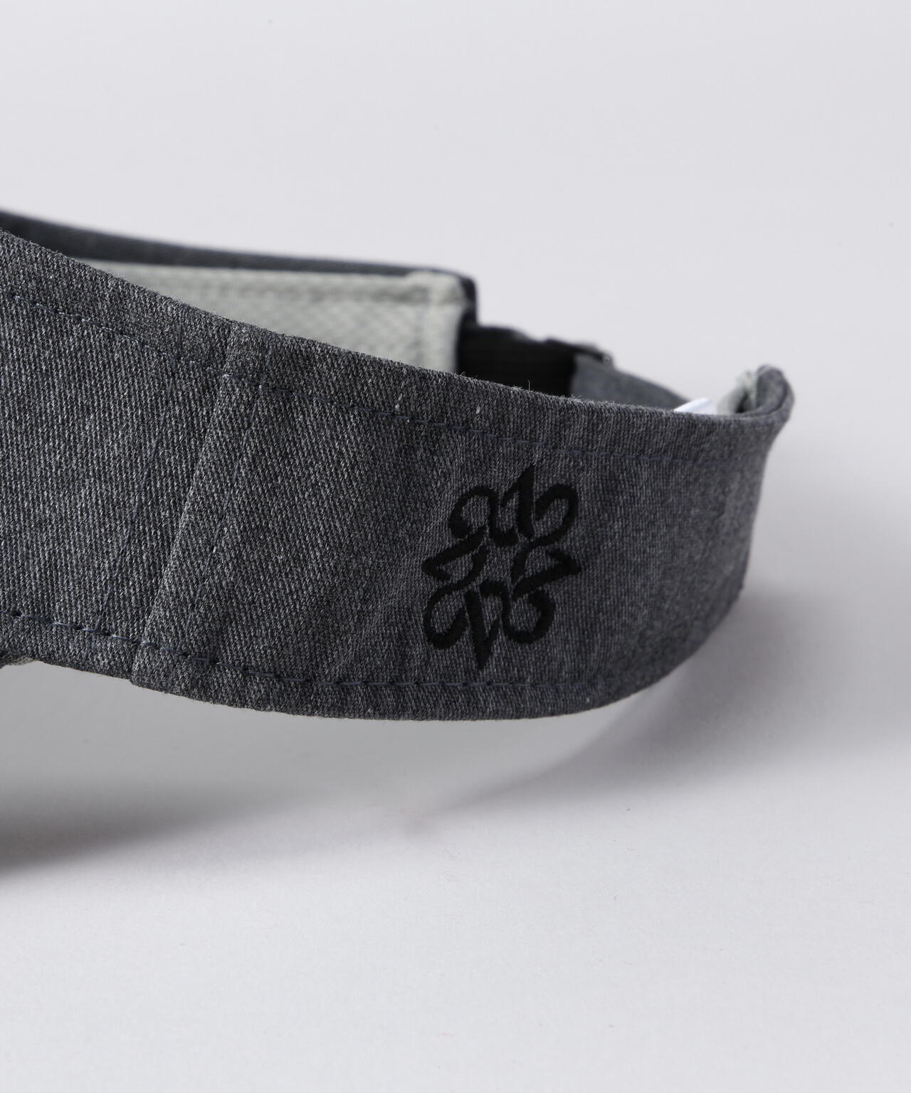 撥水撥油加工 TCツイルロゴバイザー (UNISEX)