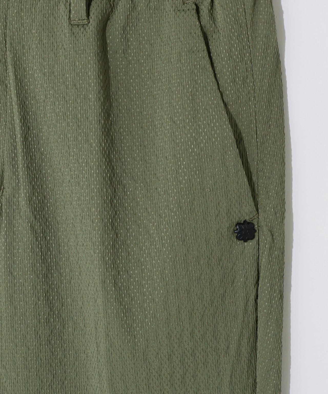 ドットストライプジャカード レギュラーテーパードパンツ (MENS)