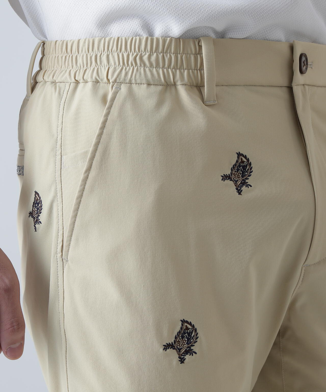 接触冷感 リーフ柄刺繍ナイロンストレッチショートパンツ (MENS)