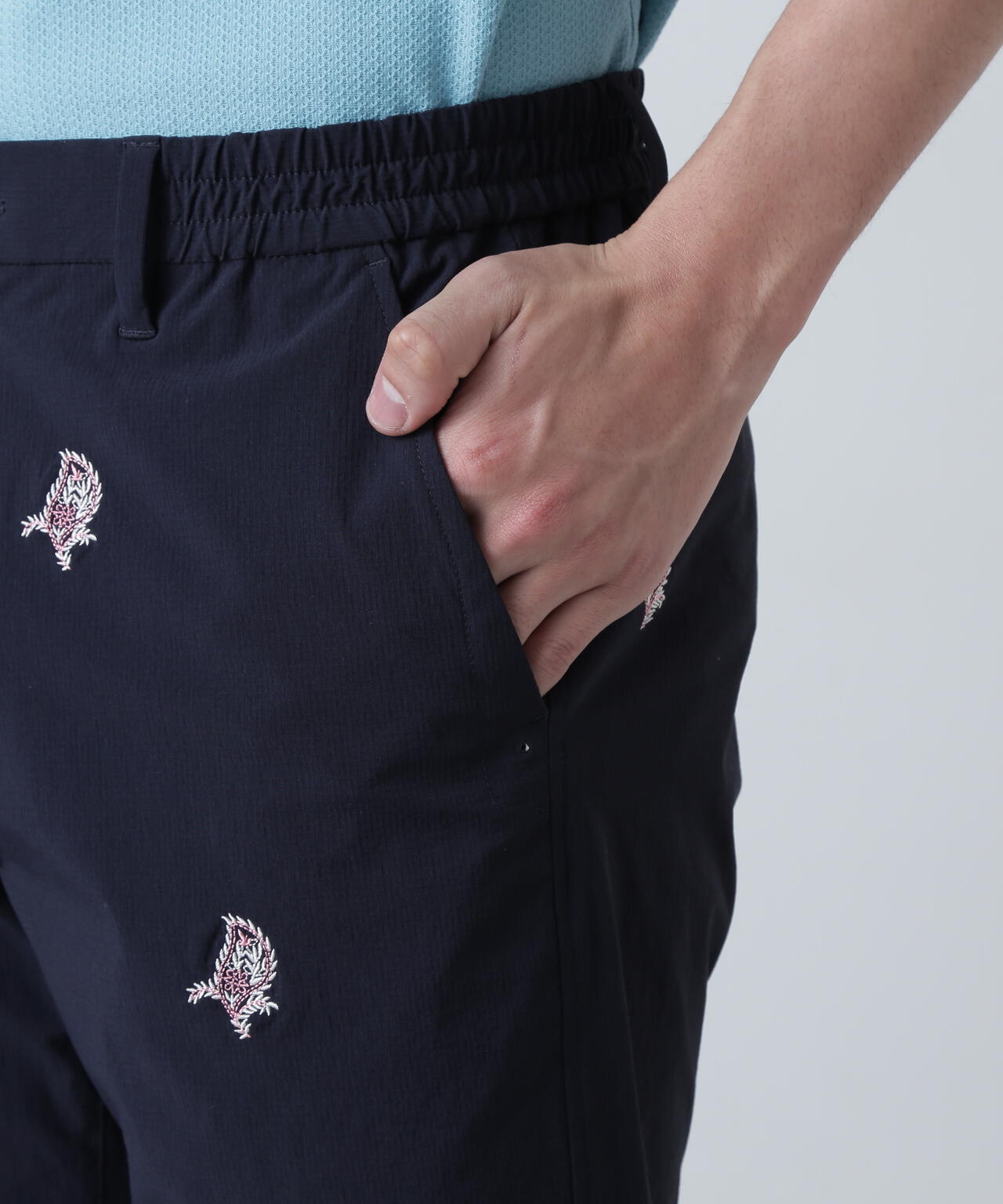 接触冷感 リーフ柄刺繍ナイロンストレッチショートパンツ (MENS)