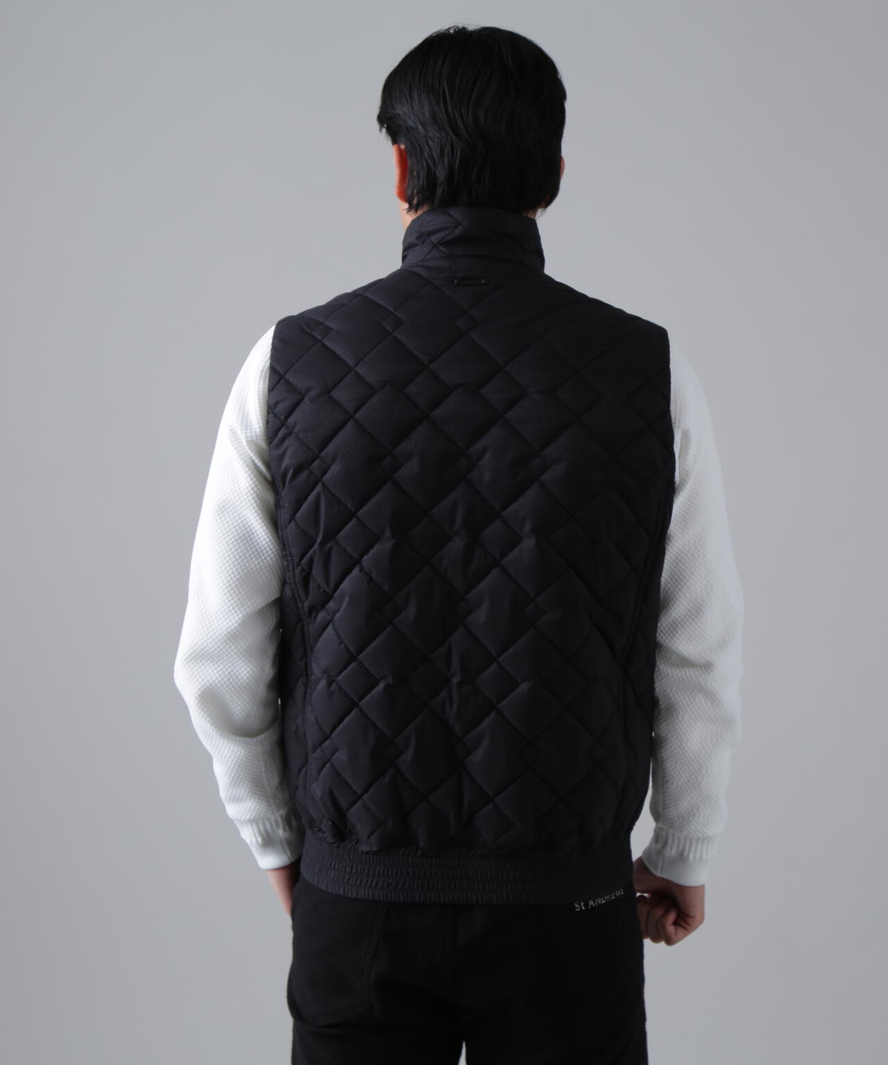 ドットストレッチキルトフルジップベスト (MENS)