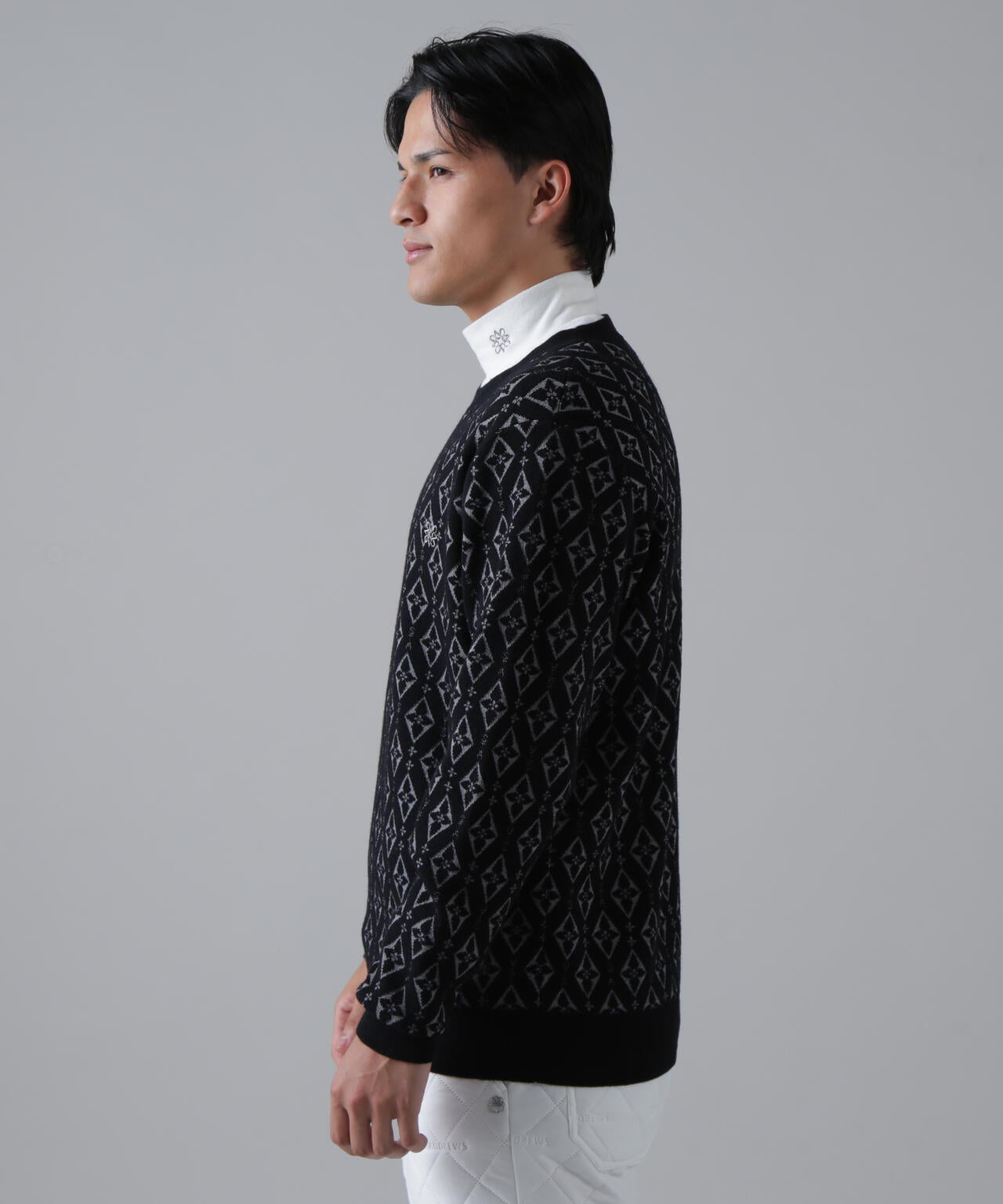 16Gダイヤロゴジャガードクルーネックニットプルオーバー (MENS)