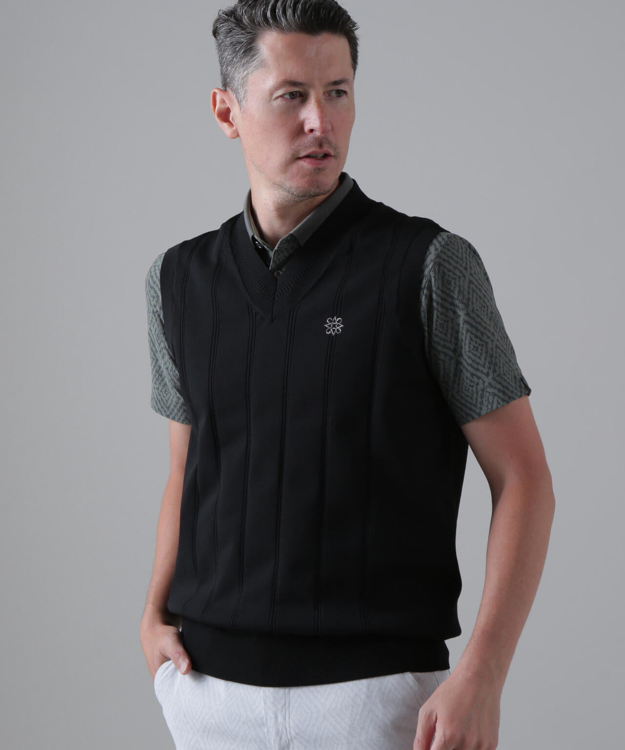 14G天竺×ケーブル Vネックニットベスト (MENS)