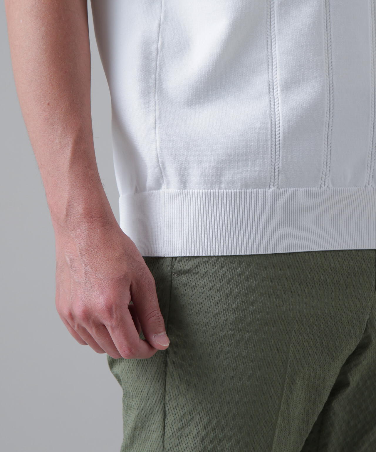 14G天竺×ケーブル Vネックニットベスト (MENS)