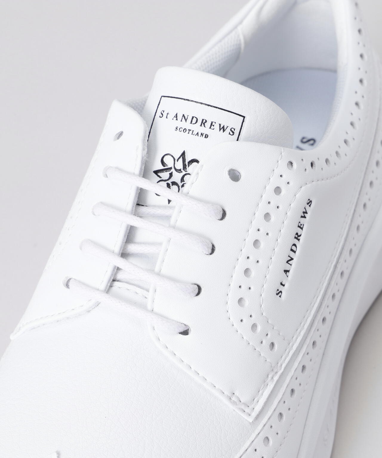 ウィングチップAIRソールスパイクレスシューズ (WOMENS)