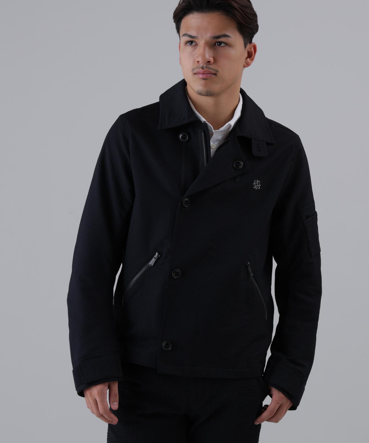 【防風】幾何学ジャガードブルゾン (MENS)