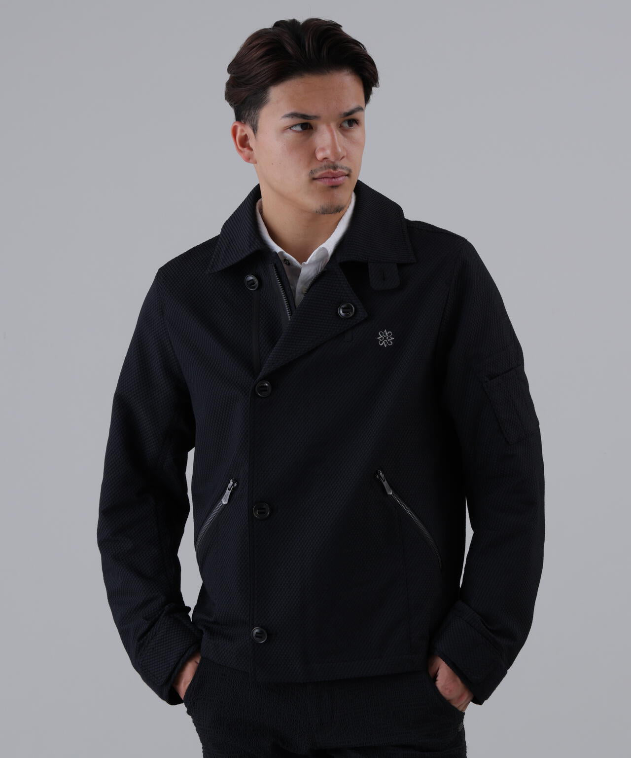 【防風】幾何学ジャガードブルゾン (MENS)