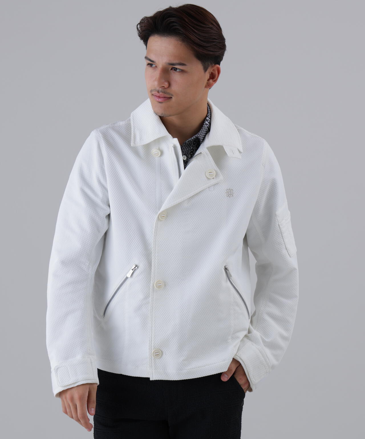 【防風】幾何学ジャガードブルゾン (MENS)