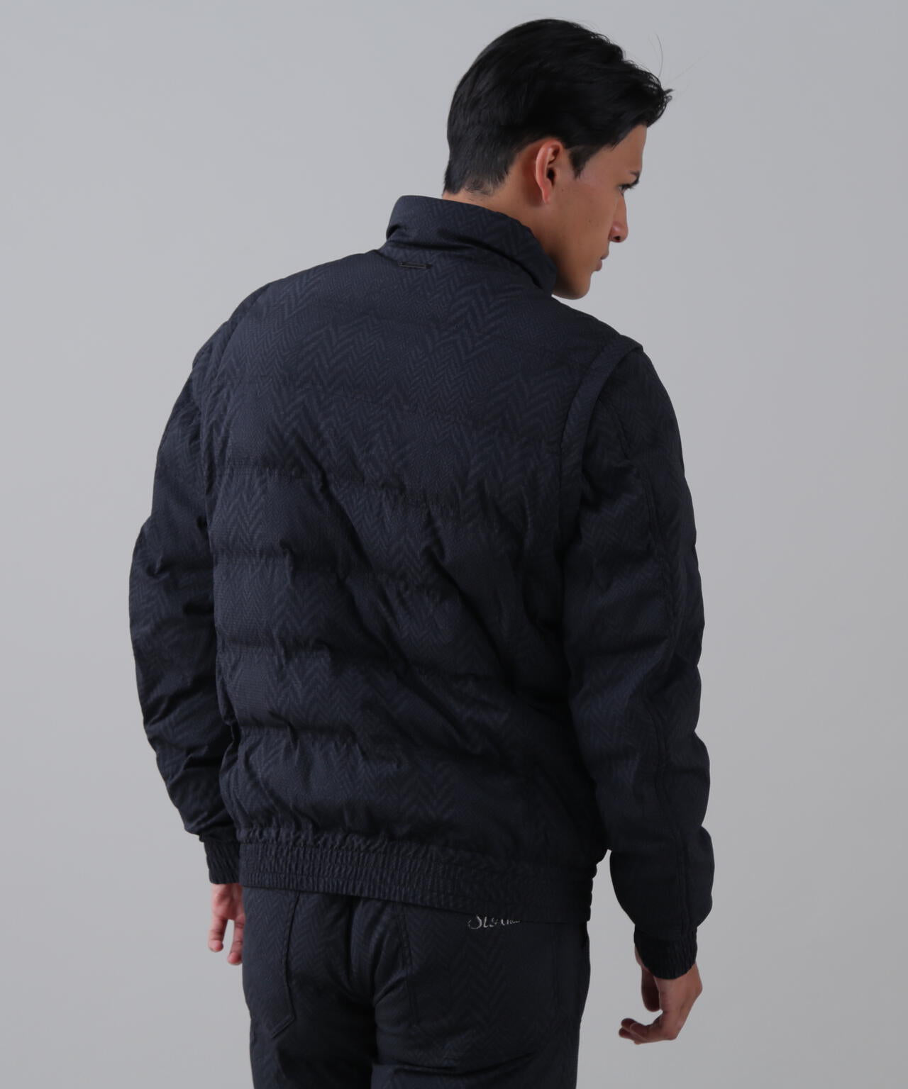 ヘリンボーンプリント中綿キルトブルゾン (MENS)