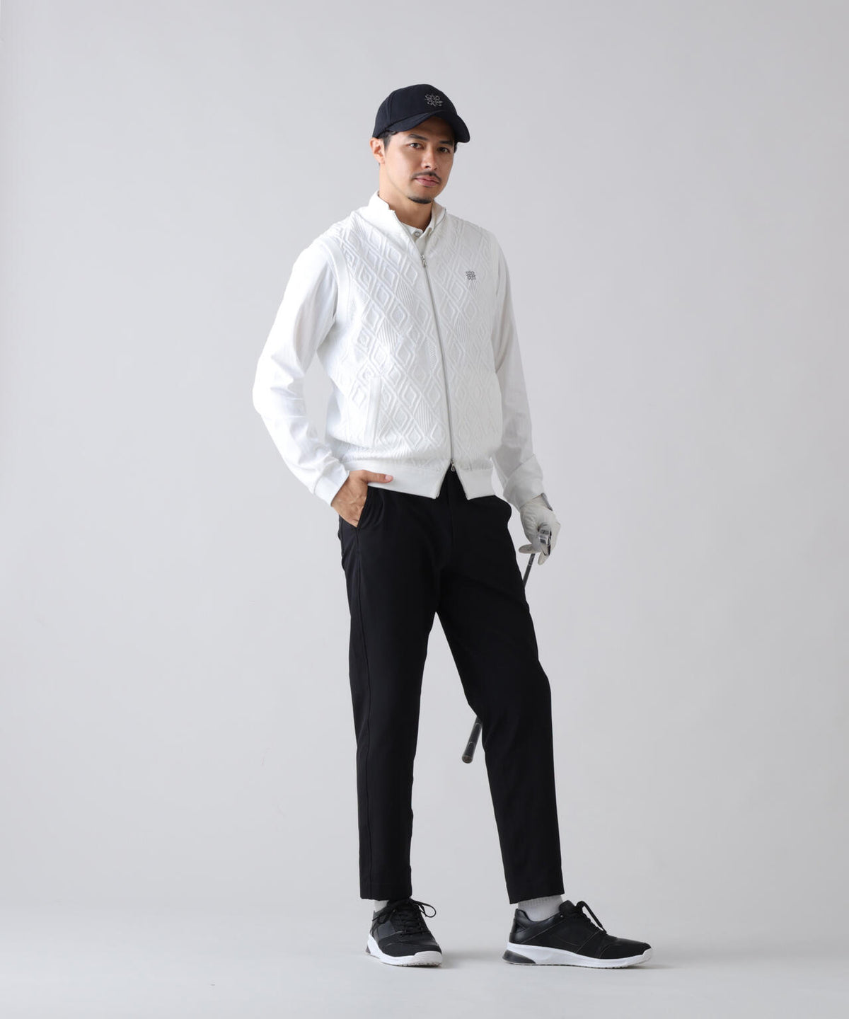 185cm C: 97 W:79 H:95 着用サイズ:L