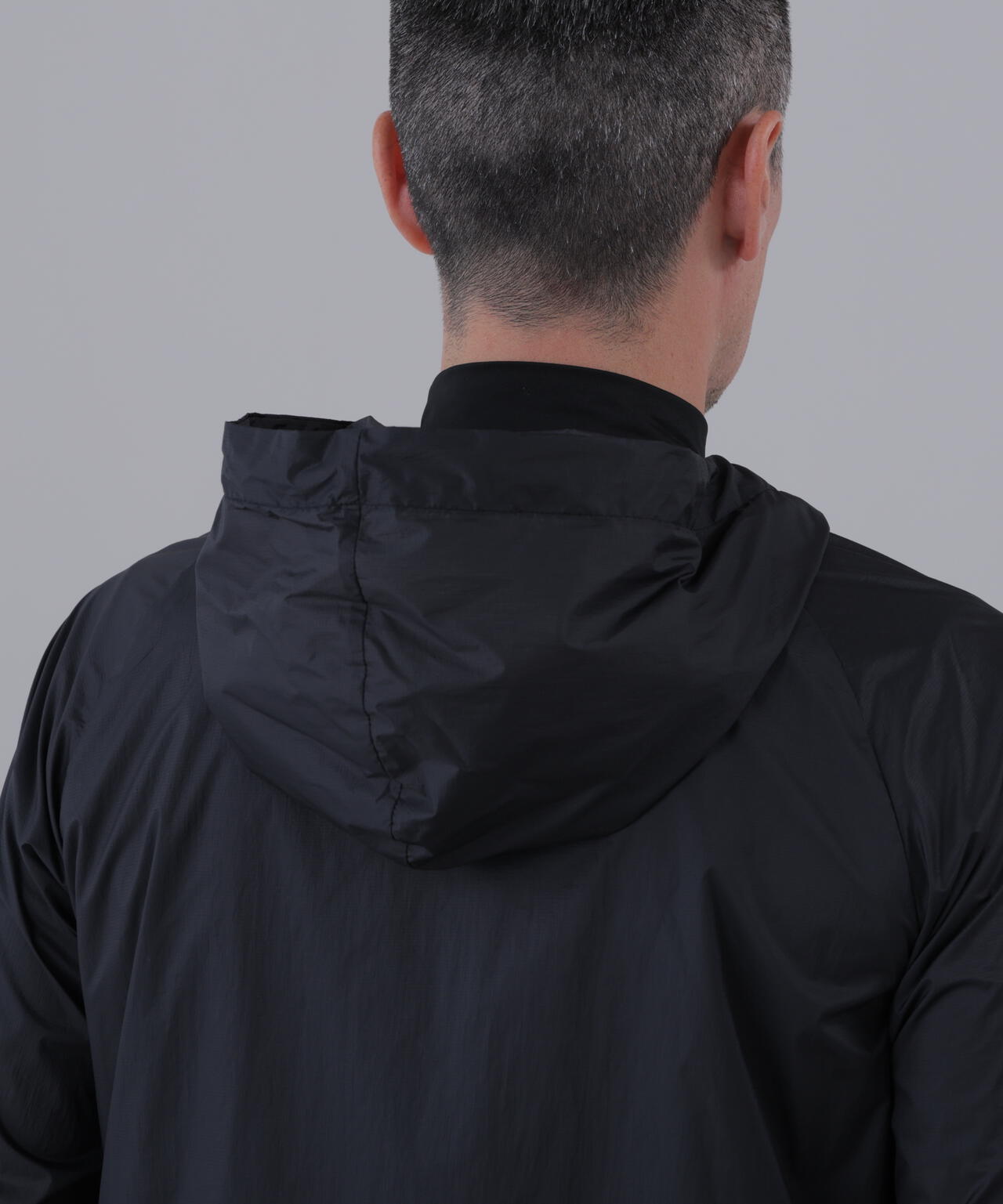 【撥水】【防風】【UVカット】ポケッタブルパーカ (UNISEX)