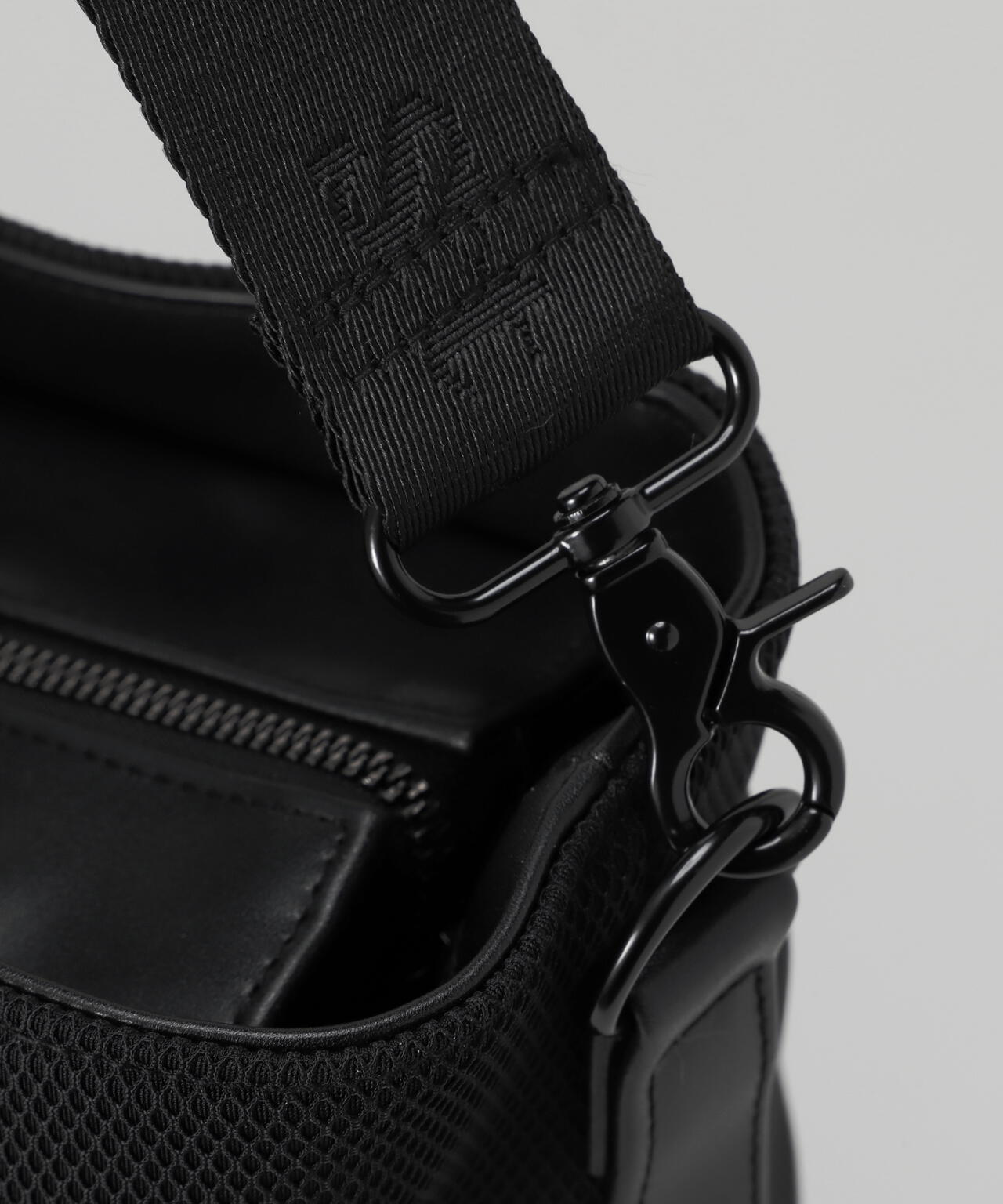 メッシュボンディングトートバッグ (UNISEX)