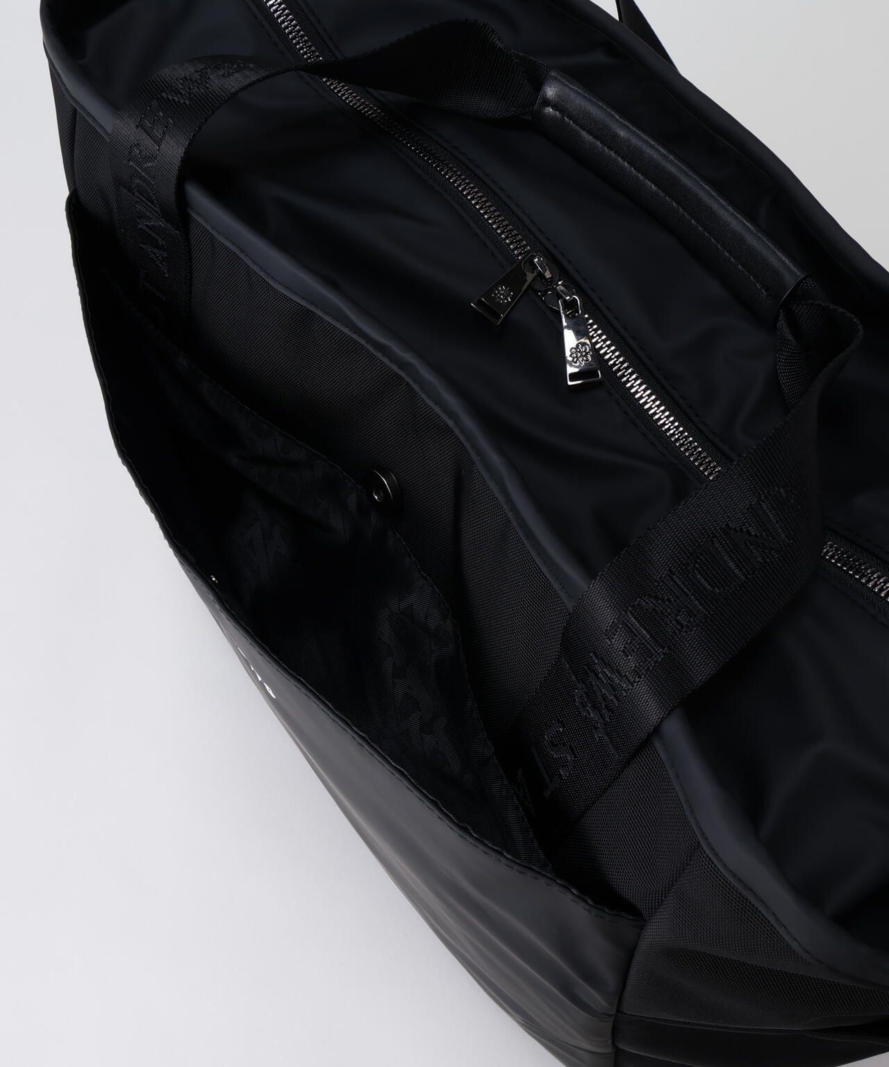 ロゴトートバッグ (UNISEX)