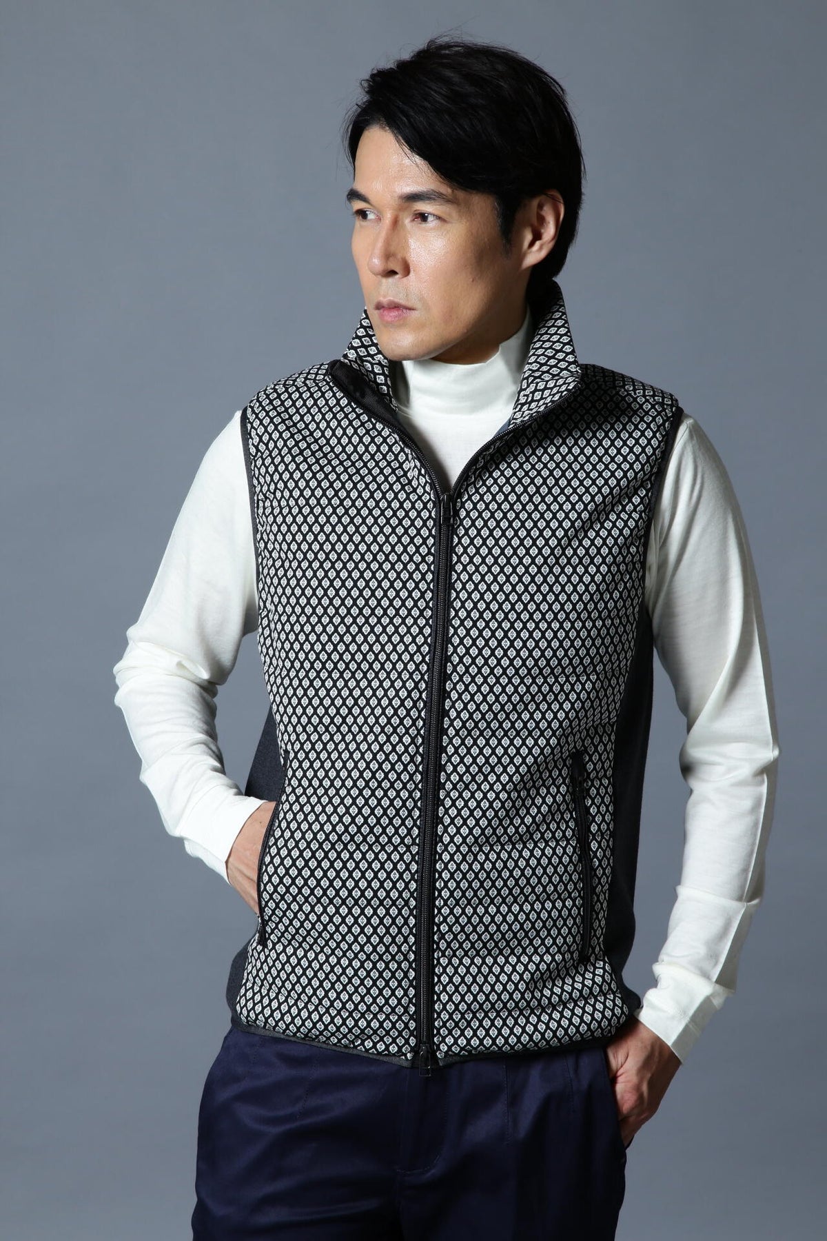 BK/パデッド小紋柄ベスト