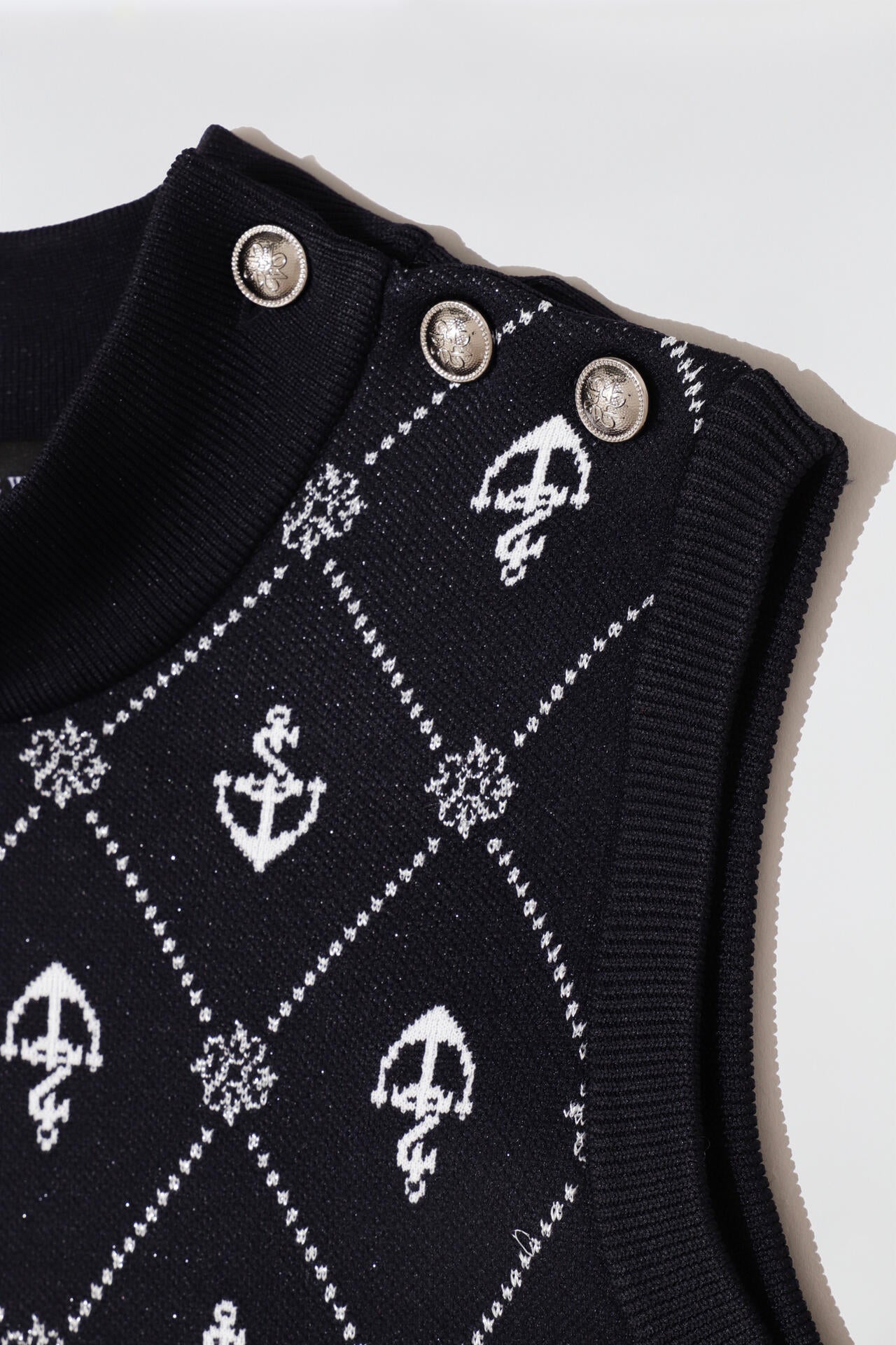 fb5b7e65-e750-5d0d-a1b7-b06bbf7c7c78_Image