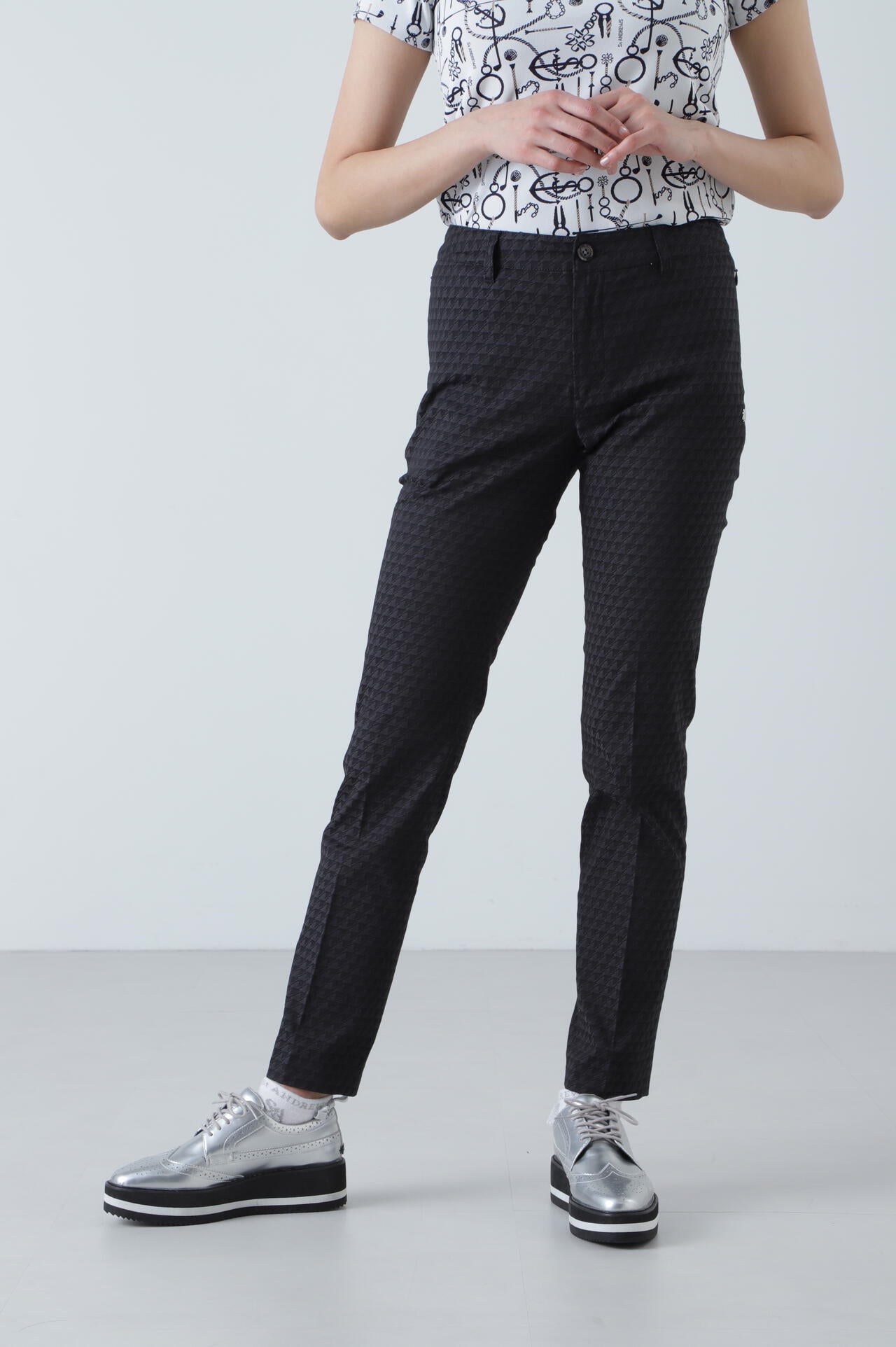 b0f36f27-2997-5a2d-8c5b-828395cce375_Image