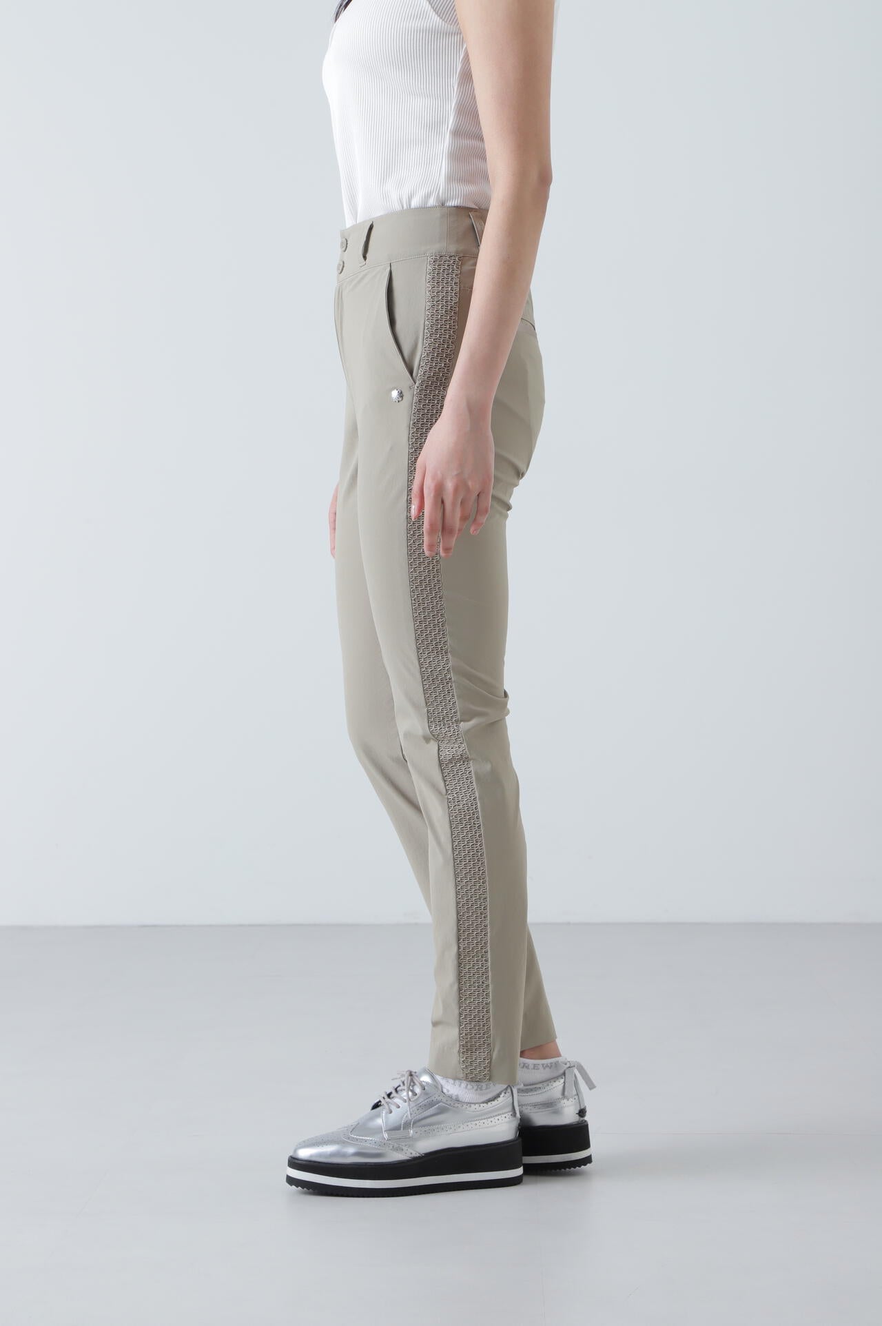 ad5d6904-146b-55b6-8fd9-5ab848081335_Image