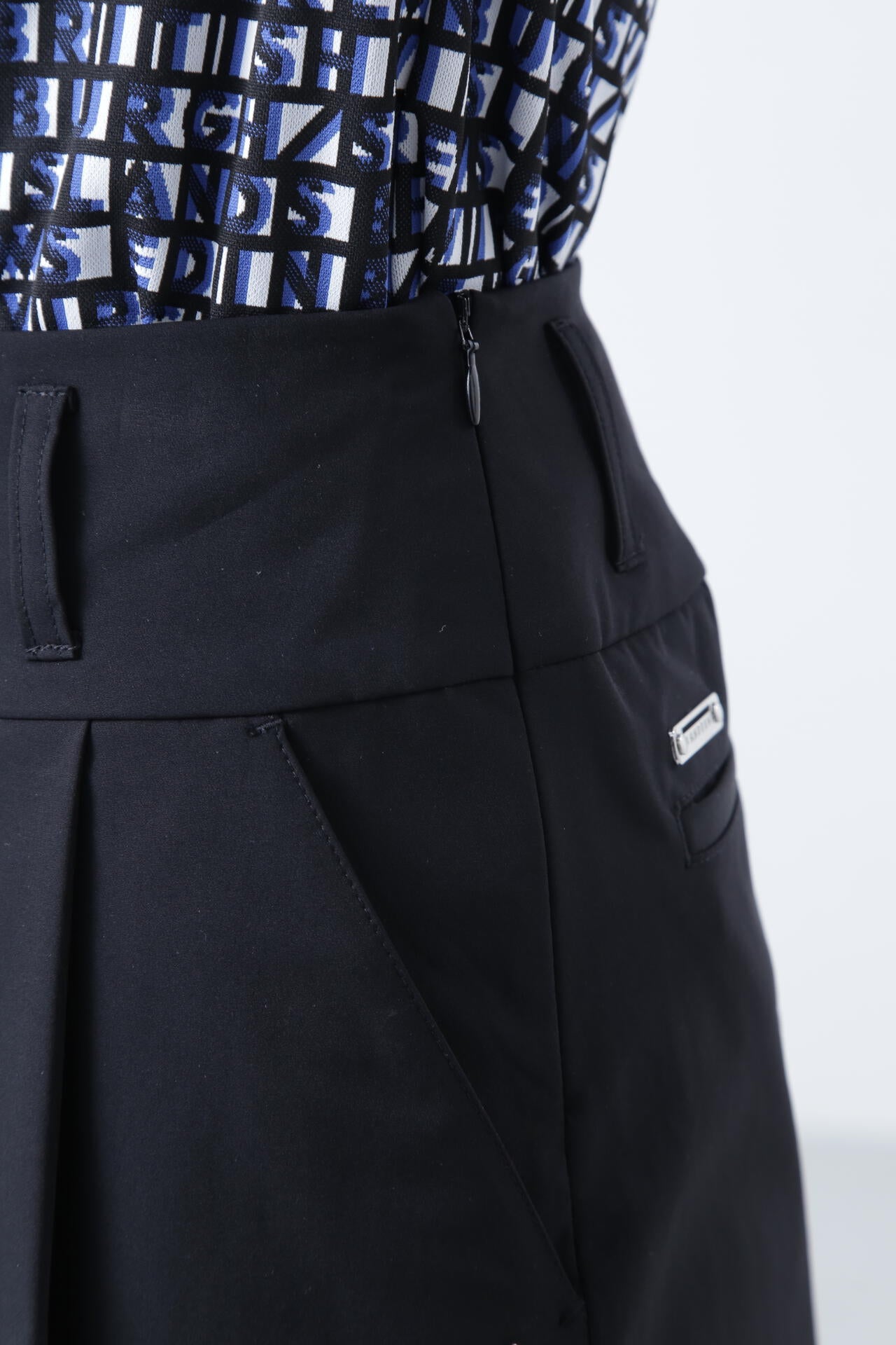 2WAY二重織ドビーストレッチ ボックスプリーツスカート (WOMENS)