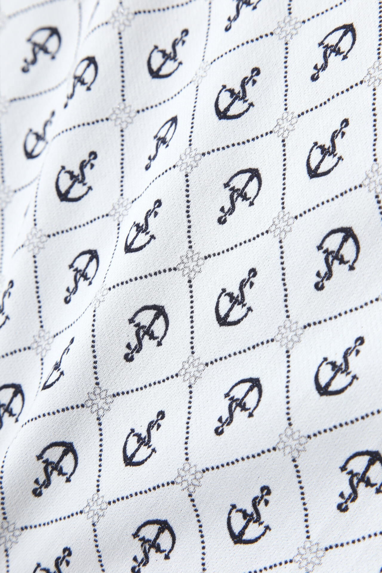 55b329f2-9e03-50bc-9436-1ce674d21014_Image