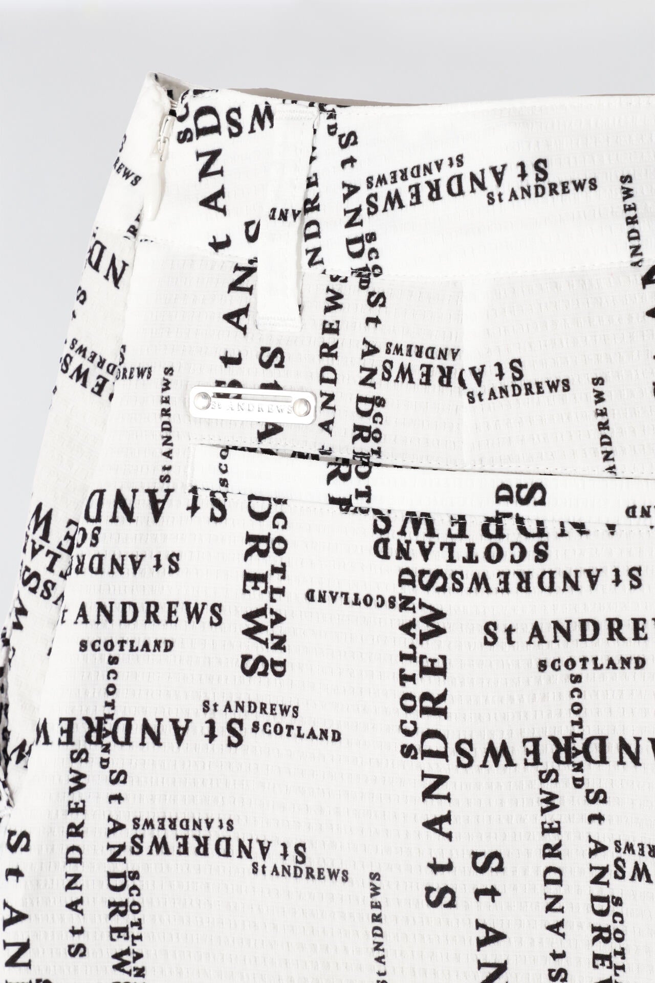 ランダムロゴプリントスカート (WOMENS)