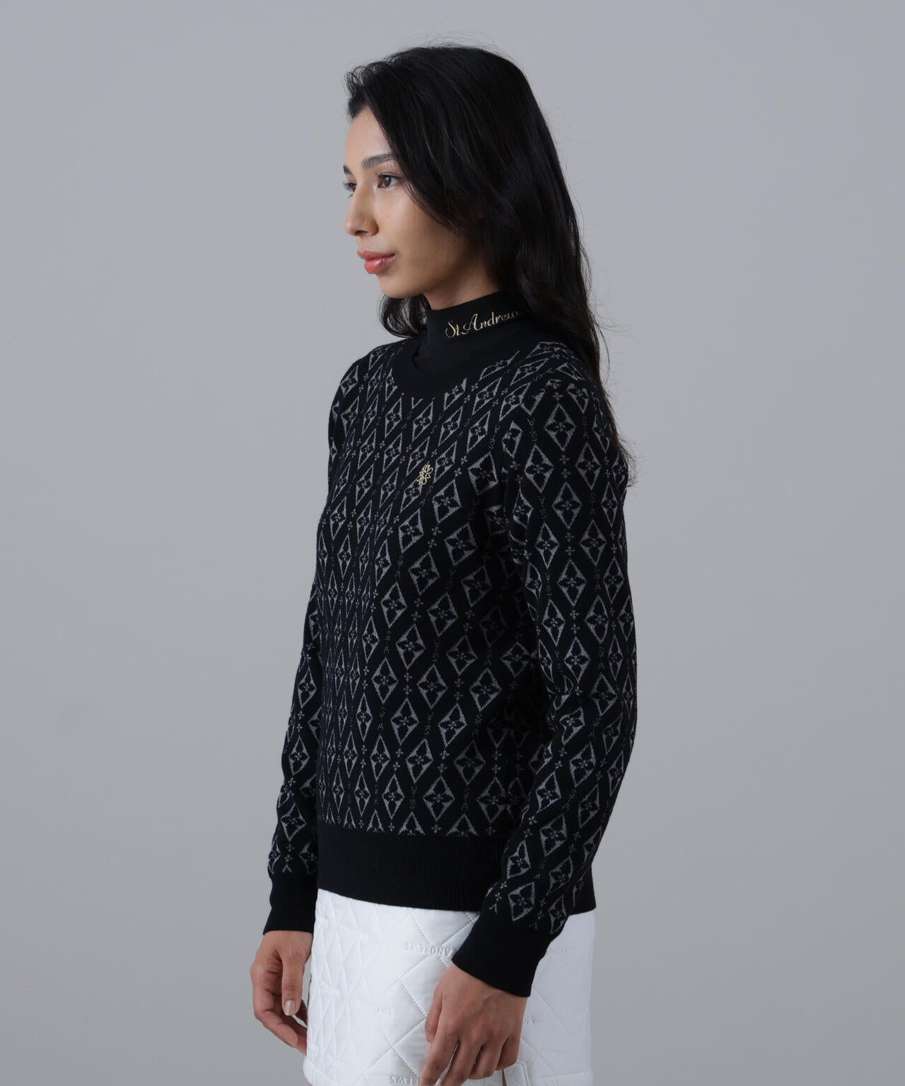 16Gダイヤロゴジャガードクルーネックニットプルオーバー (WOMENS)