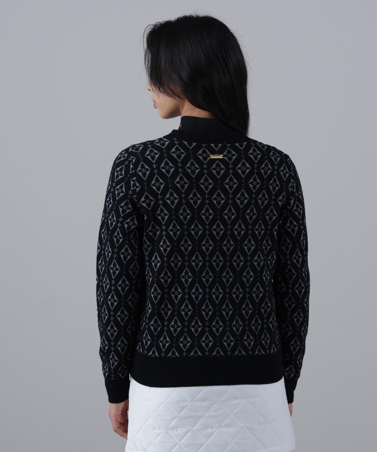 16Gダイヤロゴジャガードクルーネックニットプルオーバー (WOMENS)