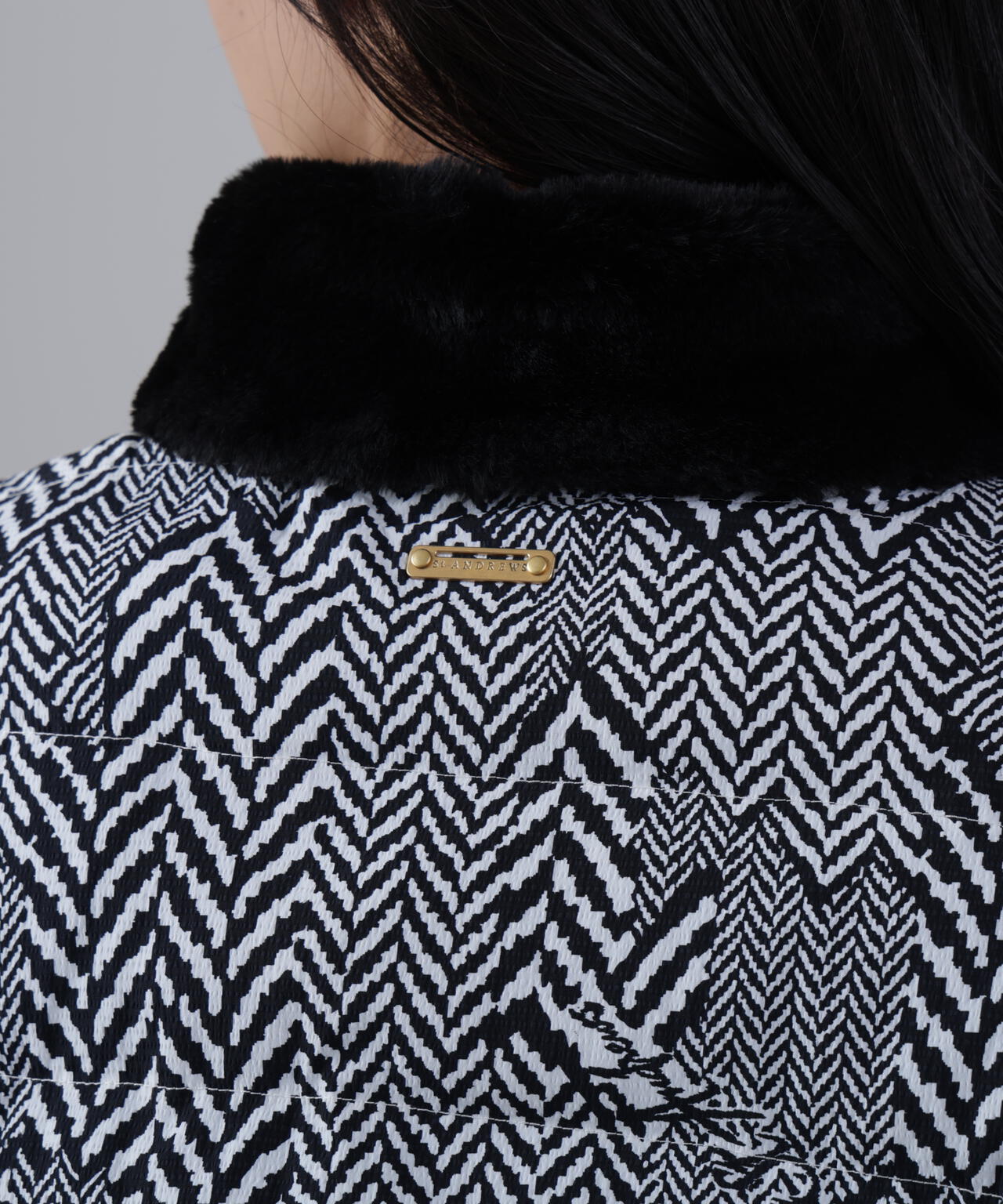 ヘリンボーンプリント中綿キルトブルゾン (WOMENS)