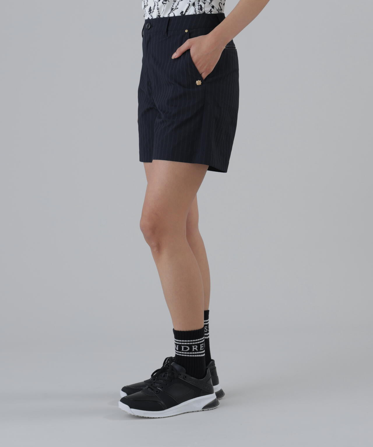 【ストレッチ】ドビーストライプショートパンツ (WOMENS)