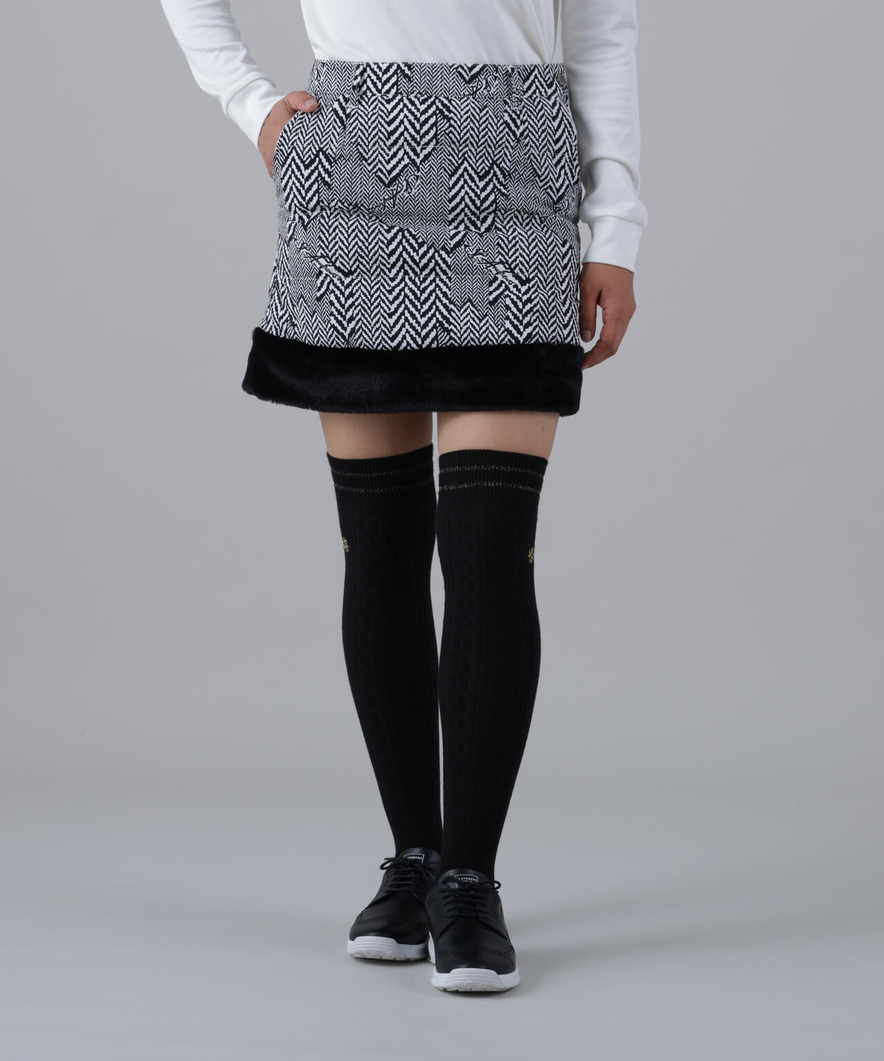 ヘリンボーンプリント中綿キルトスカート (WOMENS)