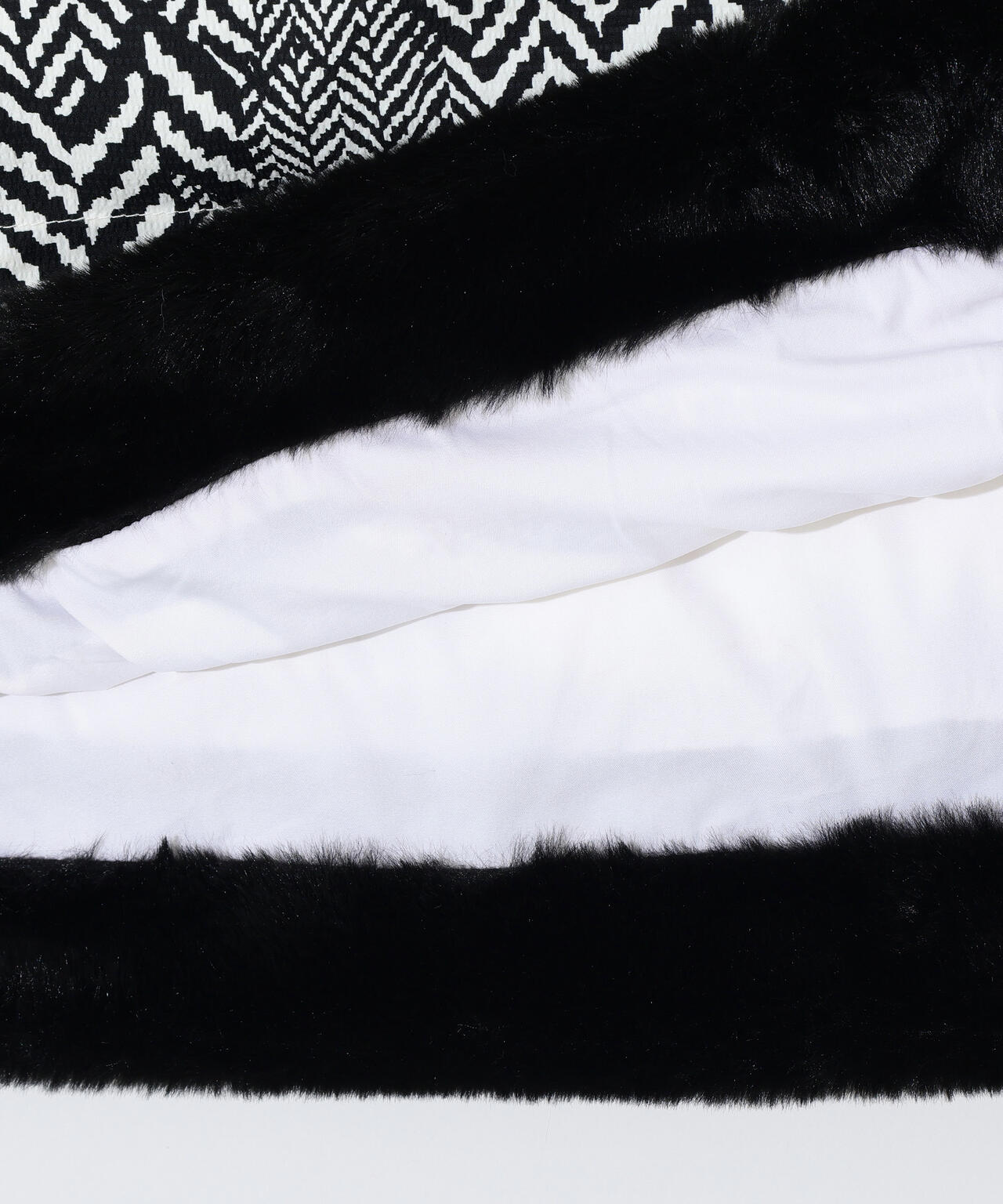 ヘリンボーンプリント中綿キルトスカート (WOMENS)