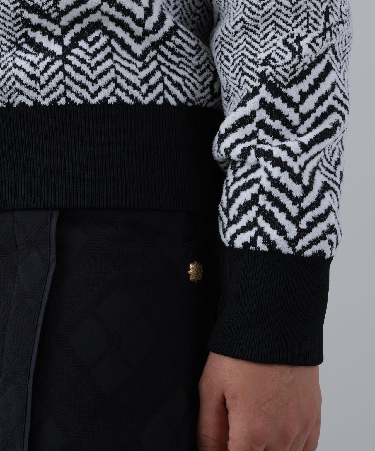 12Gヘリンボーンジャガード裏地付きクルーネックニットプルオーバー (WOMENS)