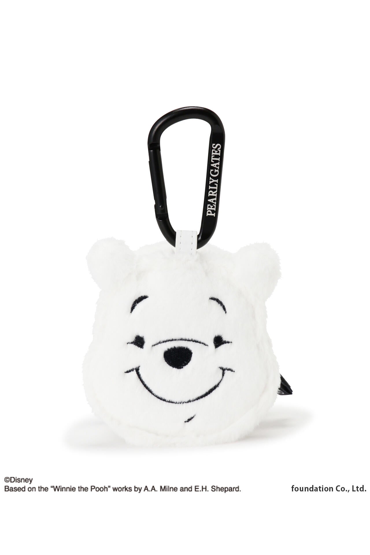 プーさんフェイクファーボールポーチ <Winnie the Pooh COLLECTION> (UNISEX)